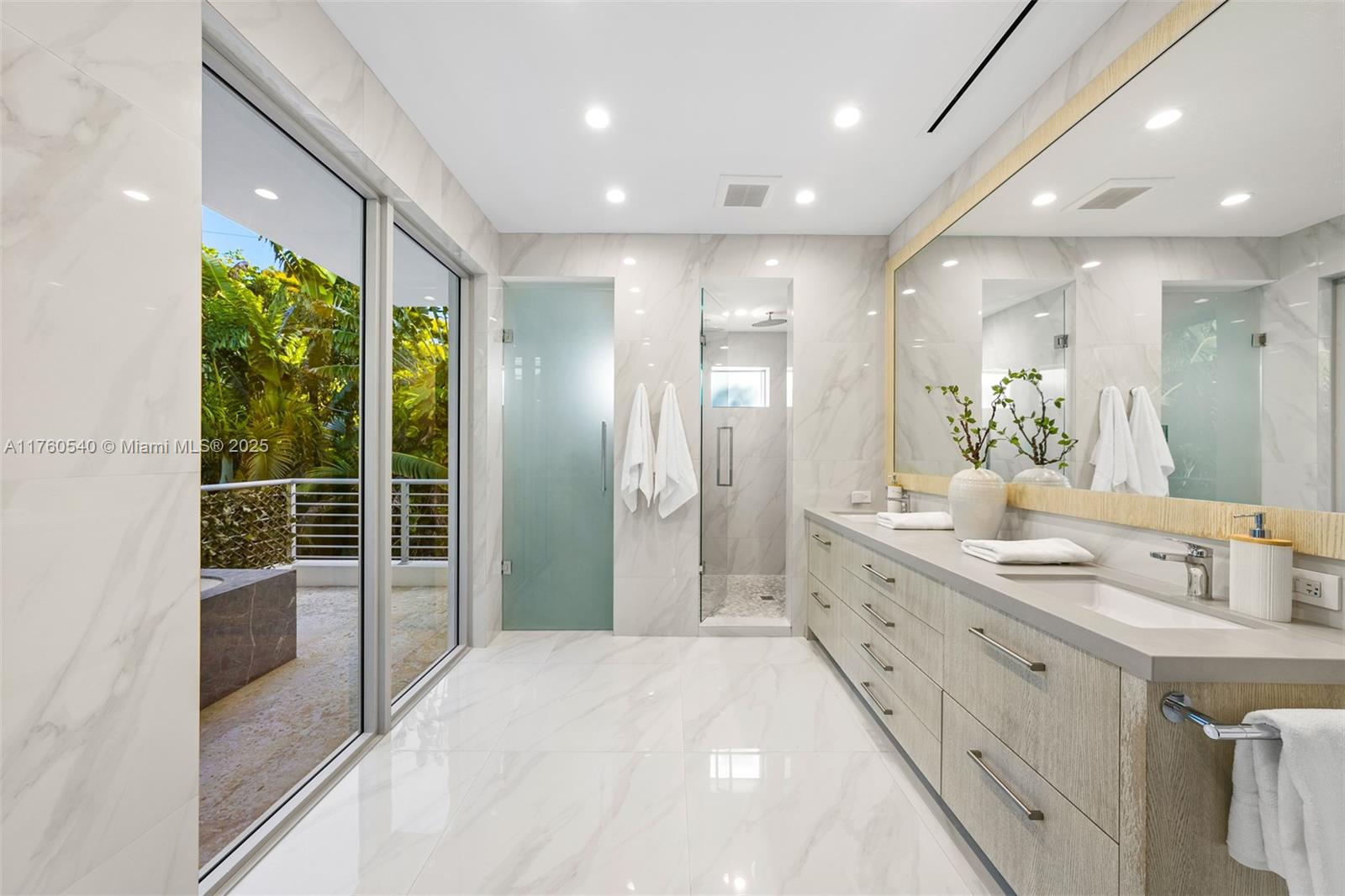 BAY HOMES SUB DB 338-23 - Residential
