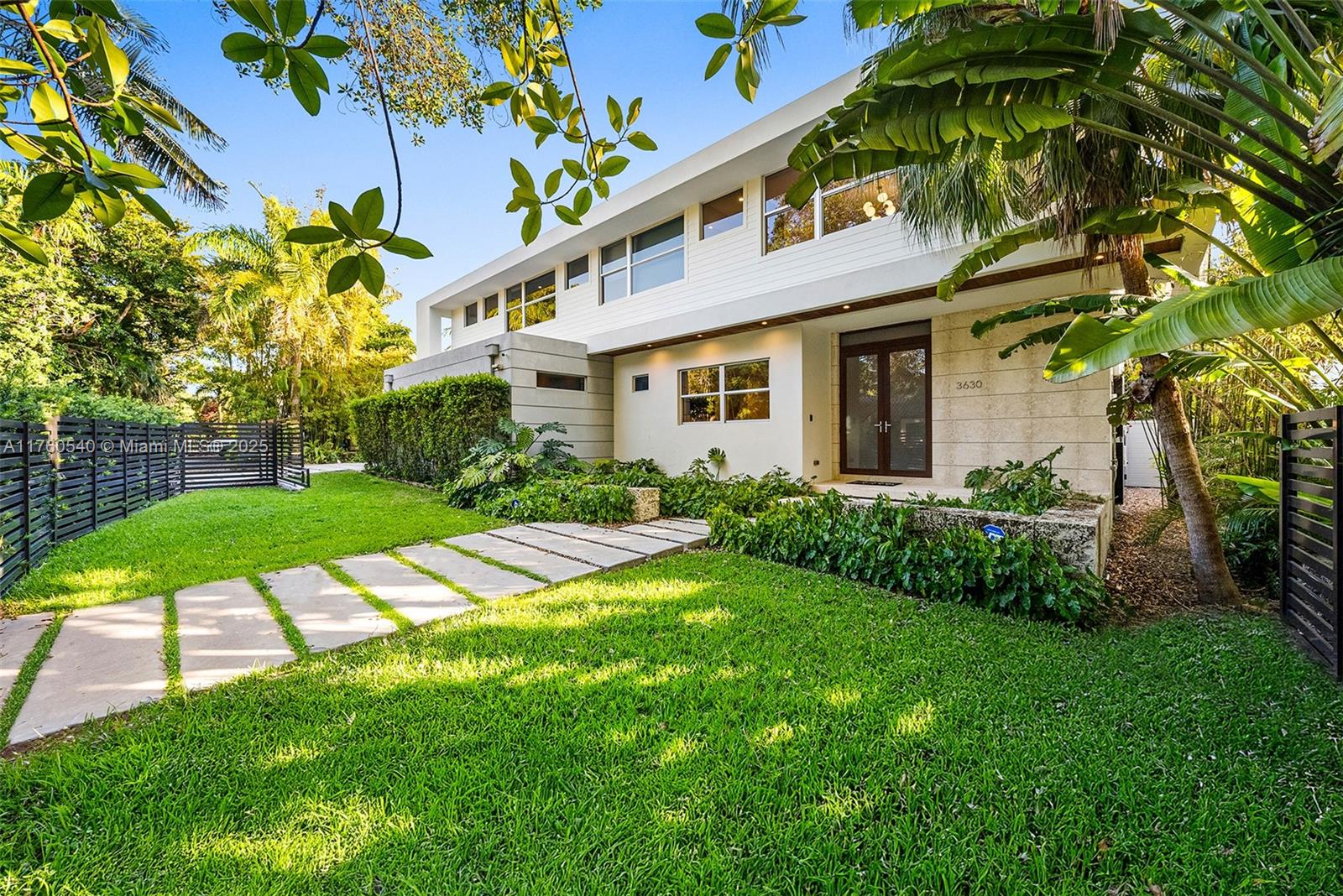 BAY HOMES SUB DB 338-23 - Residential