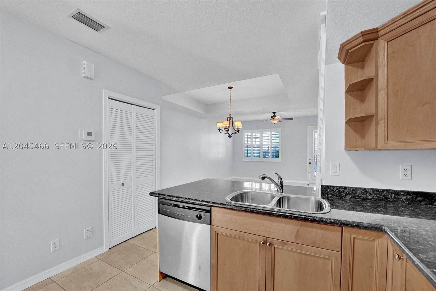 PINEAPPLE VILLAGE 1 - Residential Lease