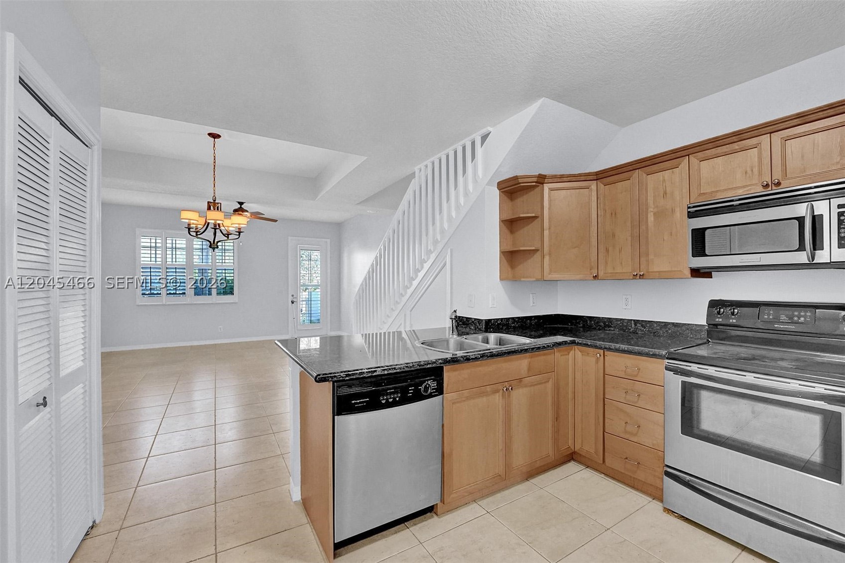 PINEAPPLE VILLAGE 1 - Residential Lease
