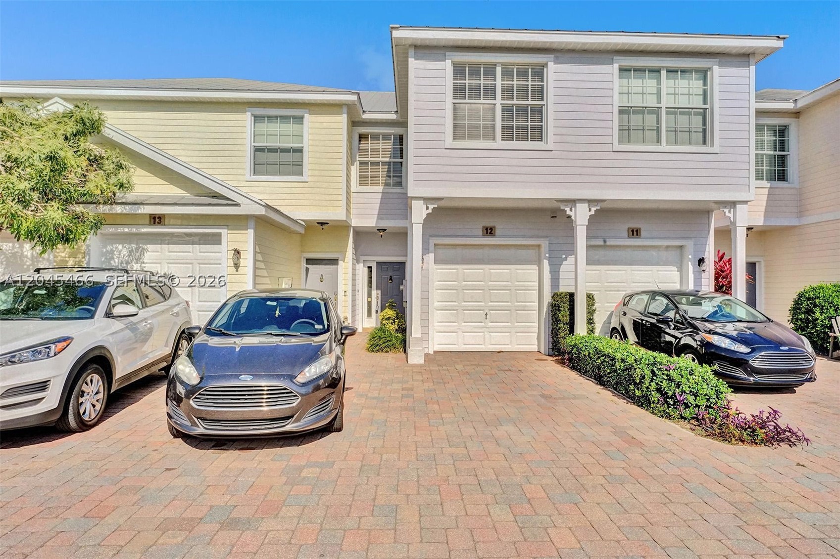 PINEAPPLE VILLAGE 1 - Residential Lease