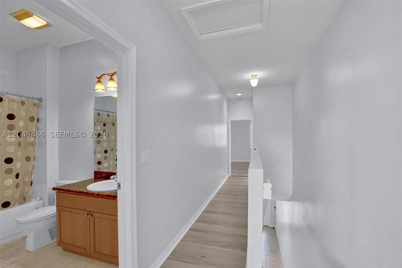 PINEAPPLE VILLAGE 1 - Residential Lease