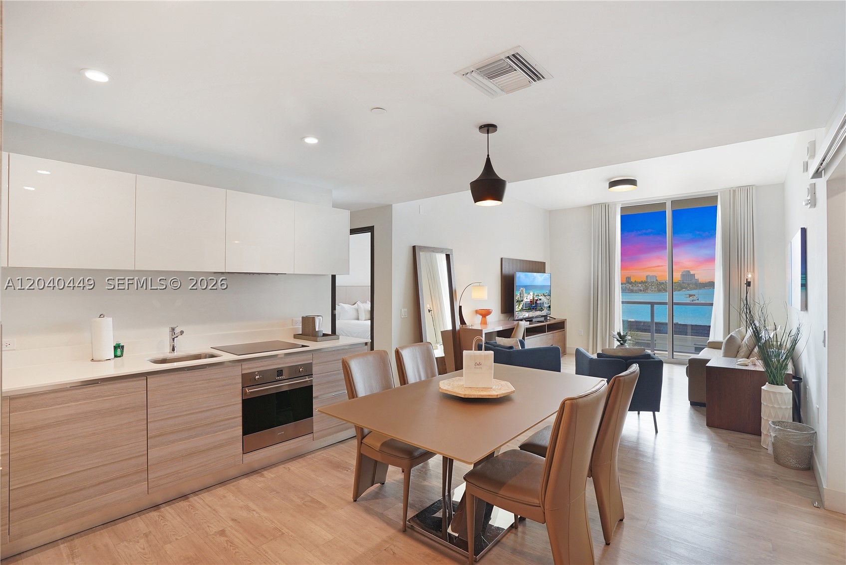 COSTA HOLLYWOOD CONDO - Residential