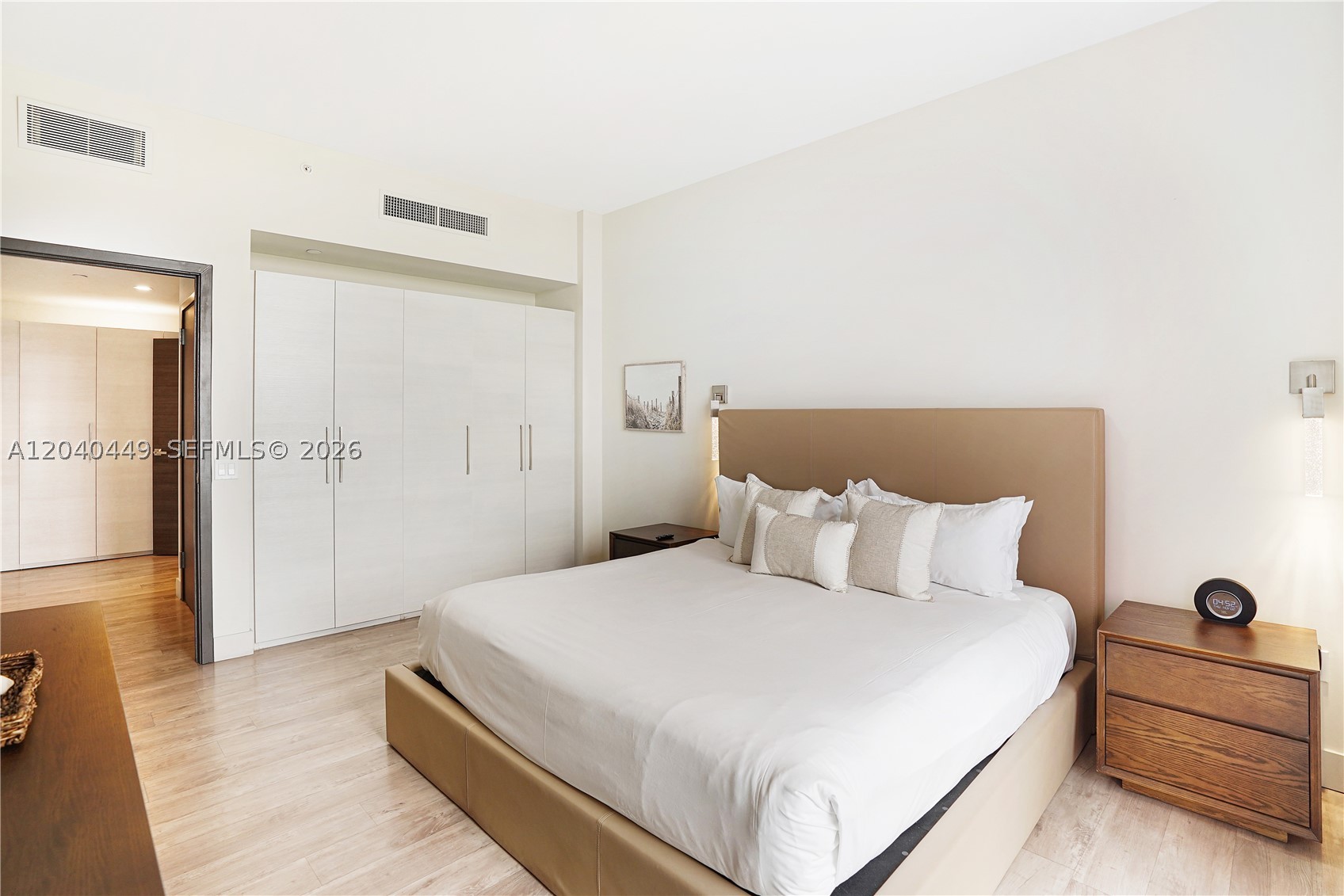 COSTA HOLLYWOOD CONDO - Residential