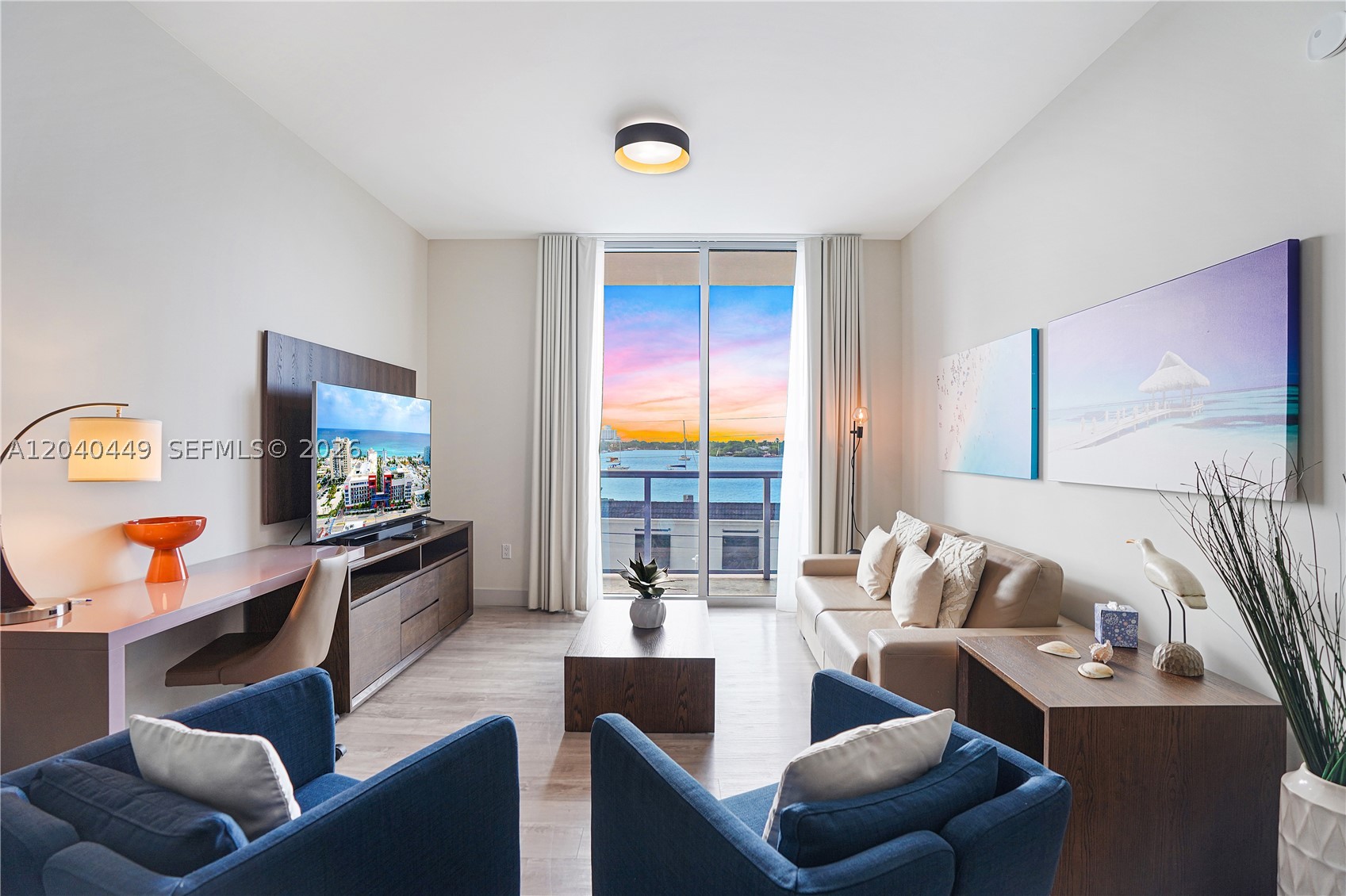COSTA HOLLYWOOD CONDO - Residential