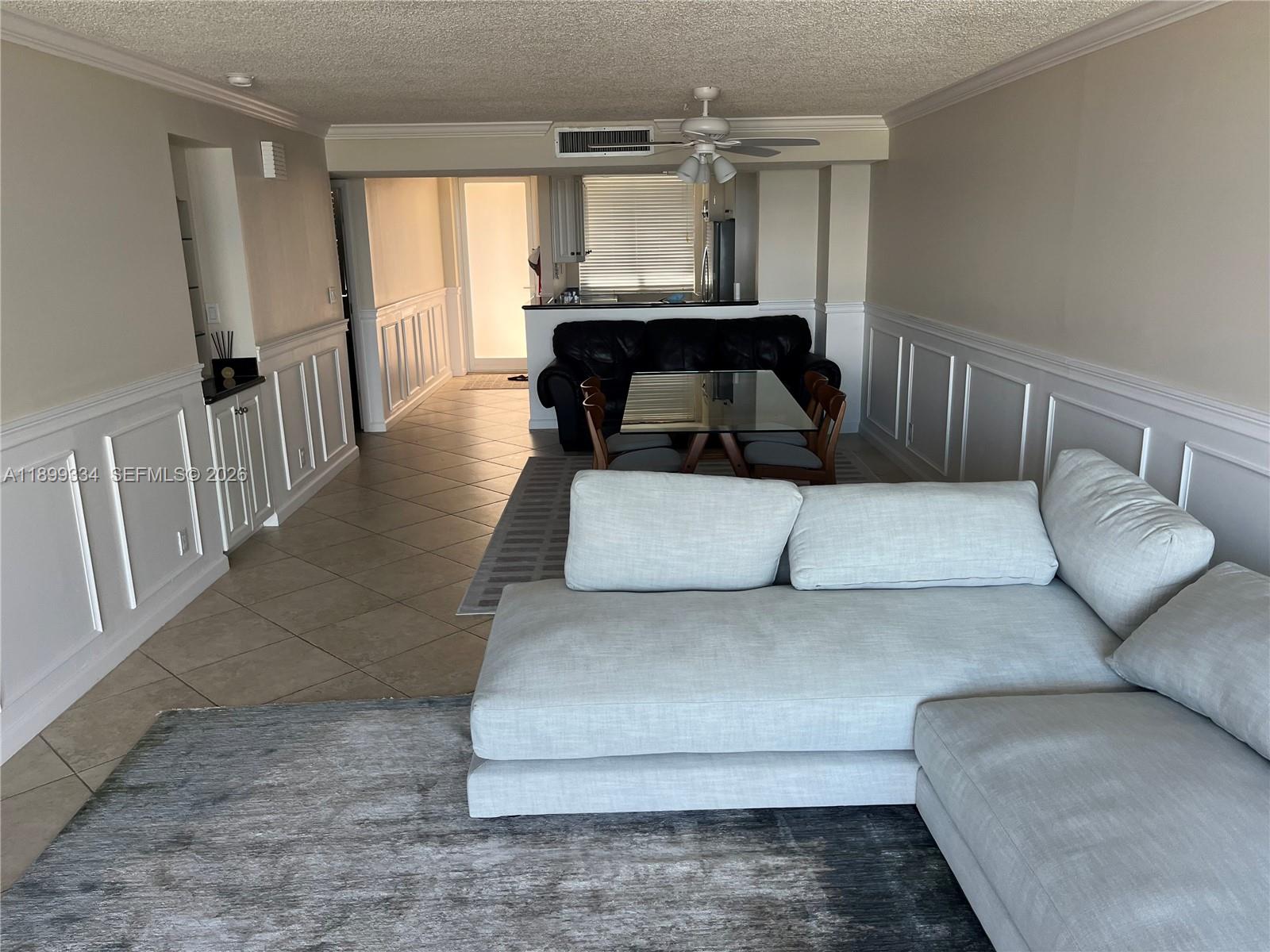 SILVER THATCH OCEAN CLUB - Residential