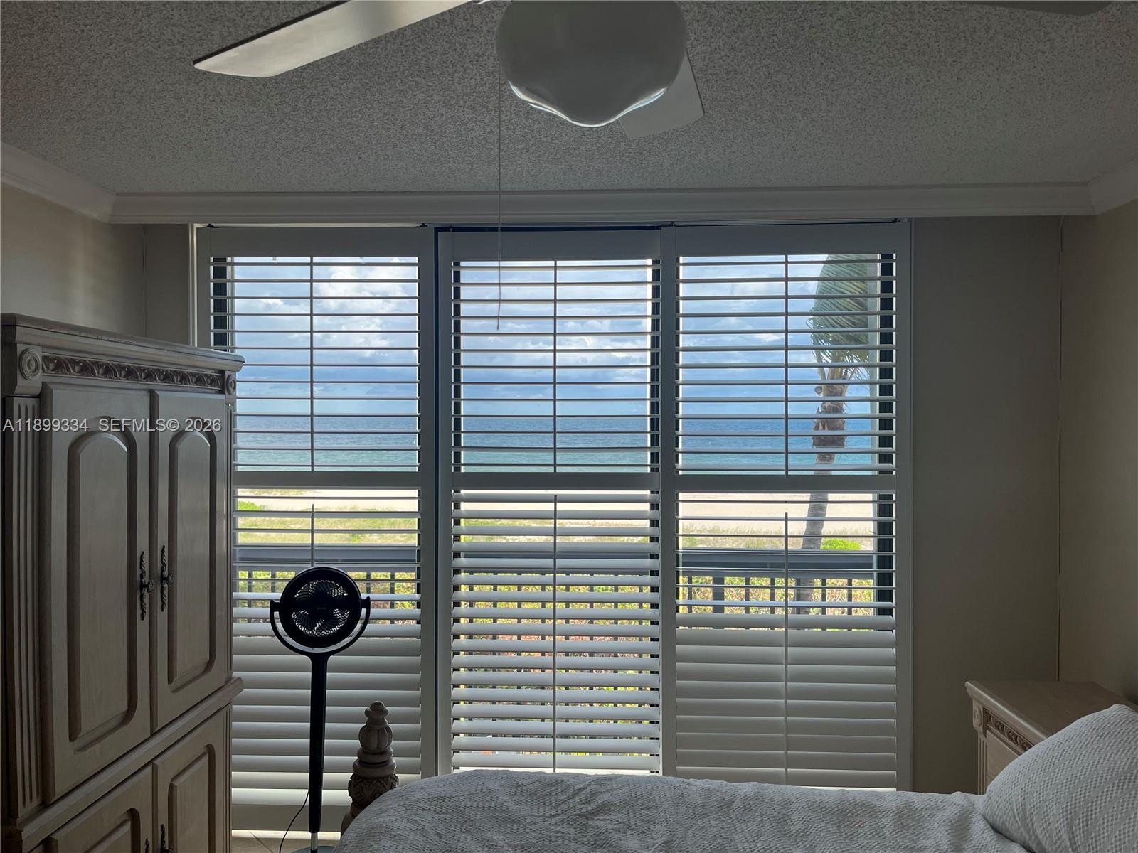 SILVER THATCH OCEAN CLUB - Residential