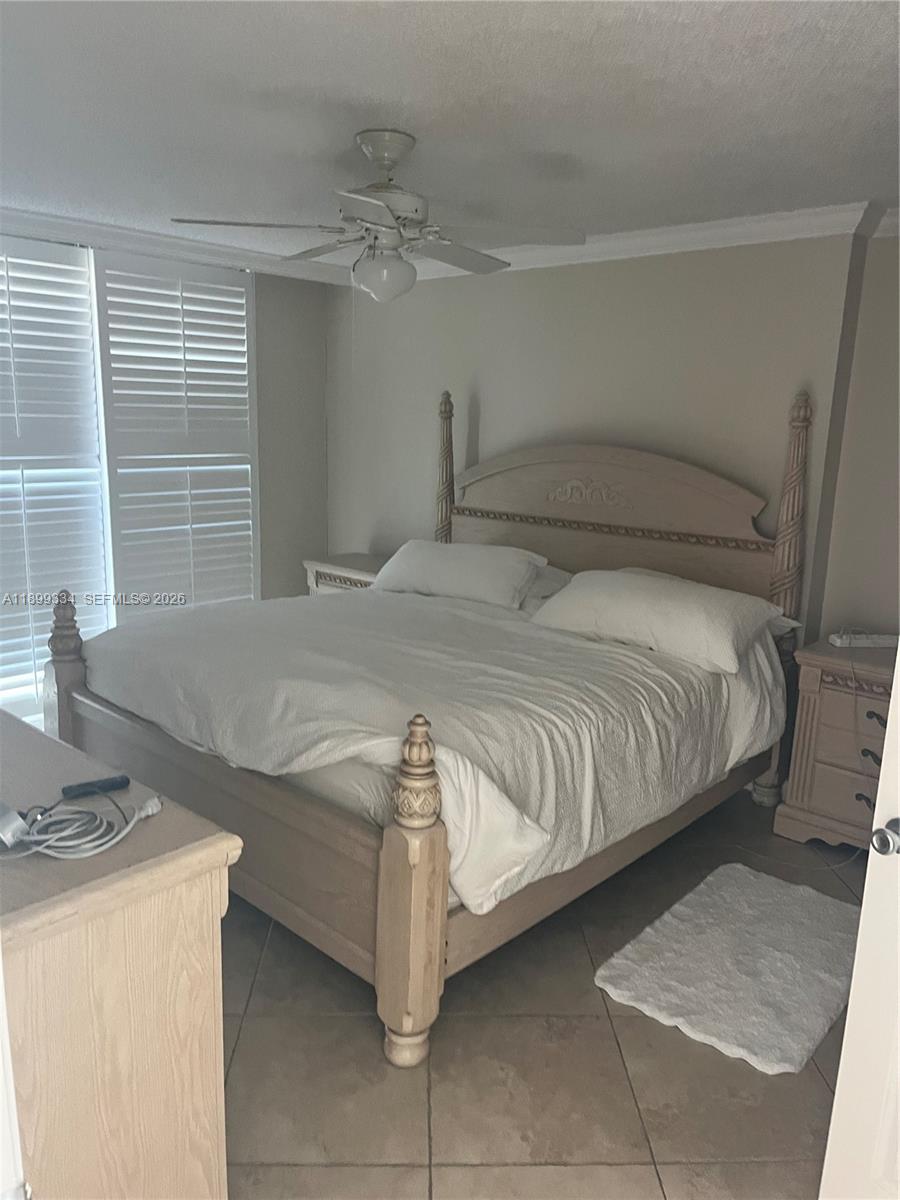 SILVER THATCH OCEAN CLUB - Residential