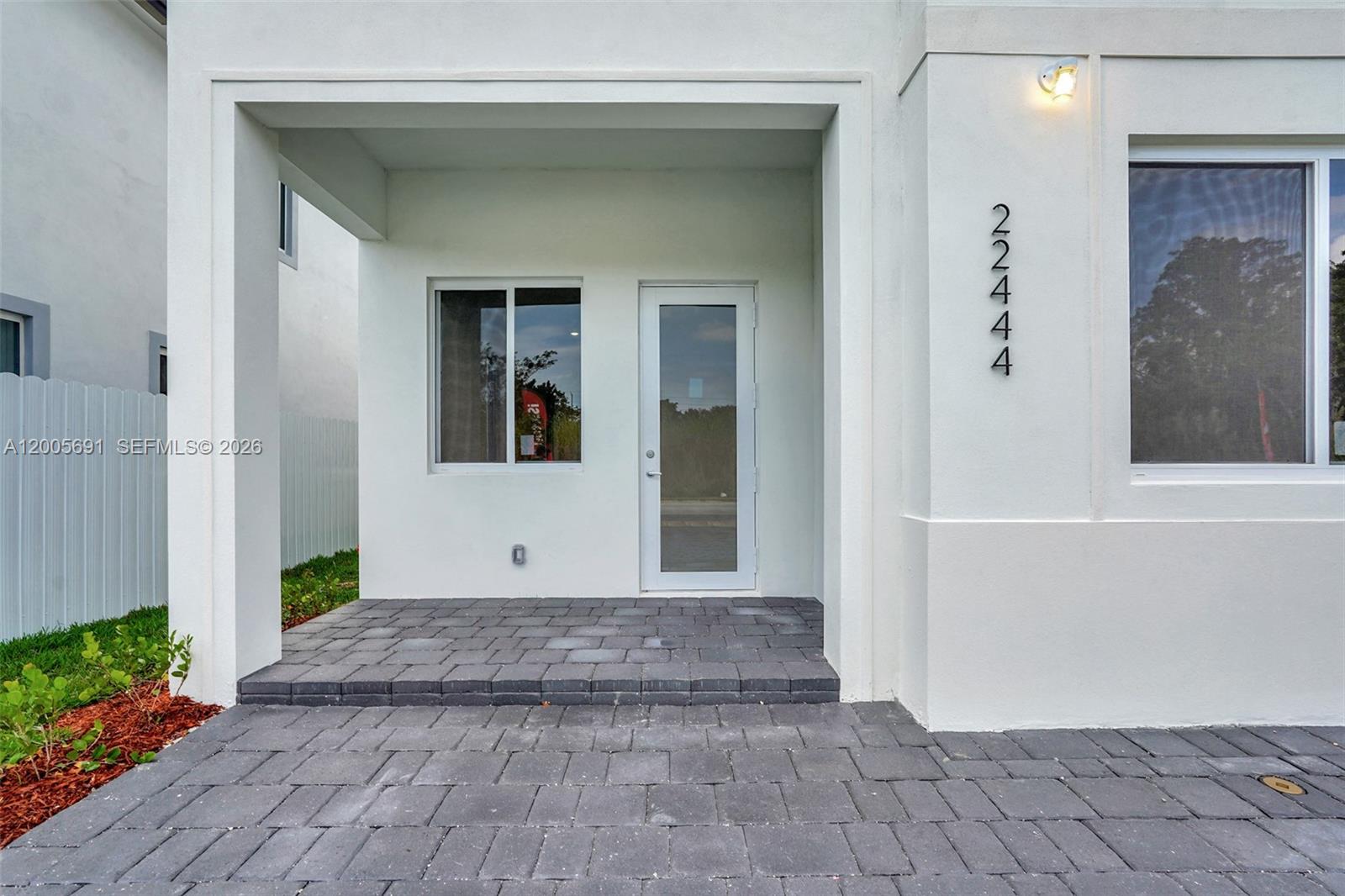 CHLOE ESTATES - Residential