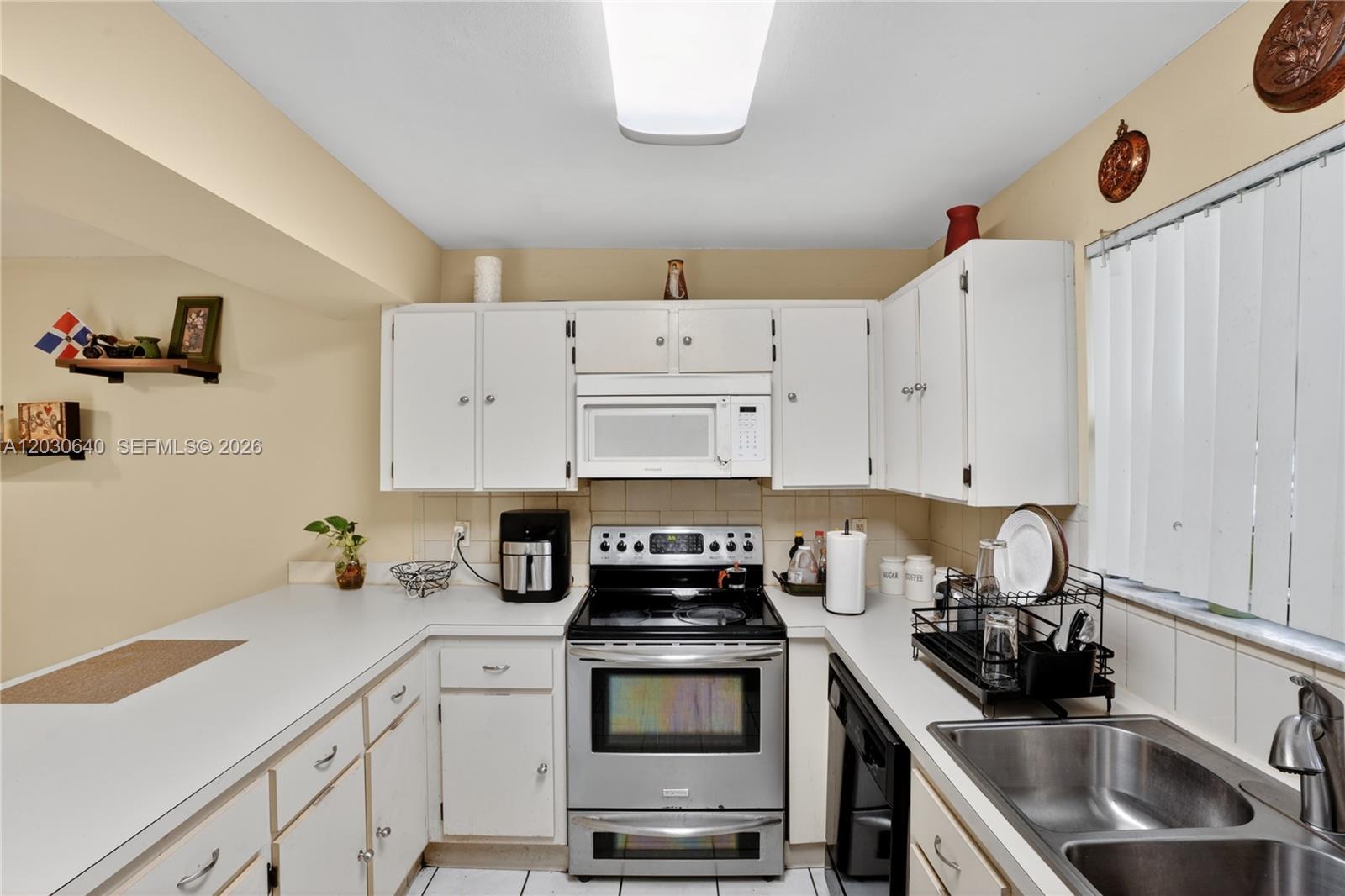 CAMELOT TWO CONDO - Residential