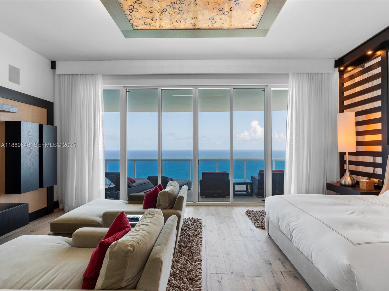 2711 HOLLYWOOD BEACH COND - Residential