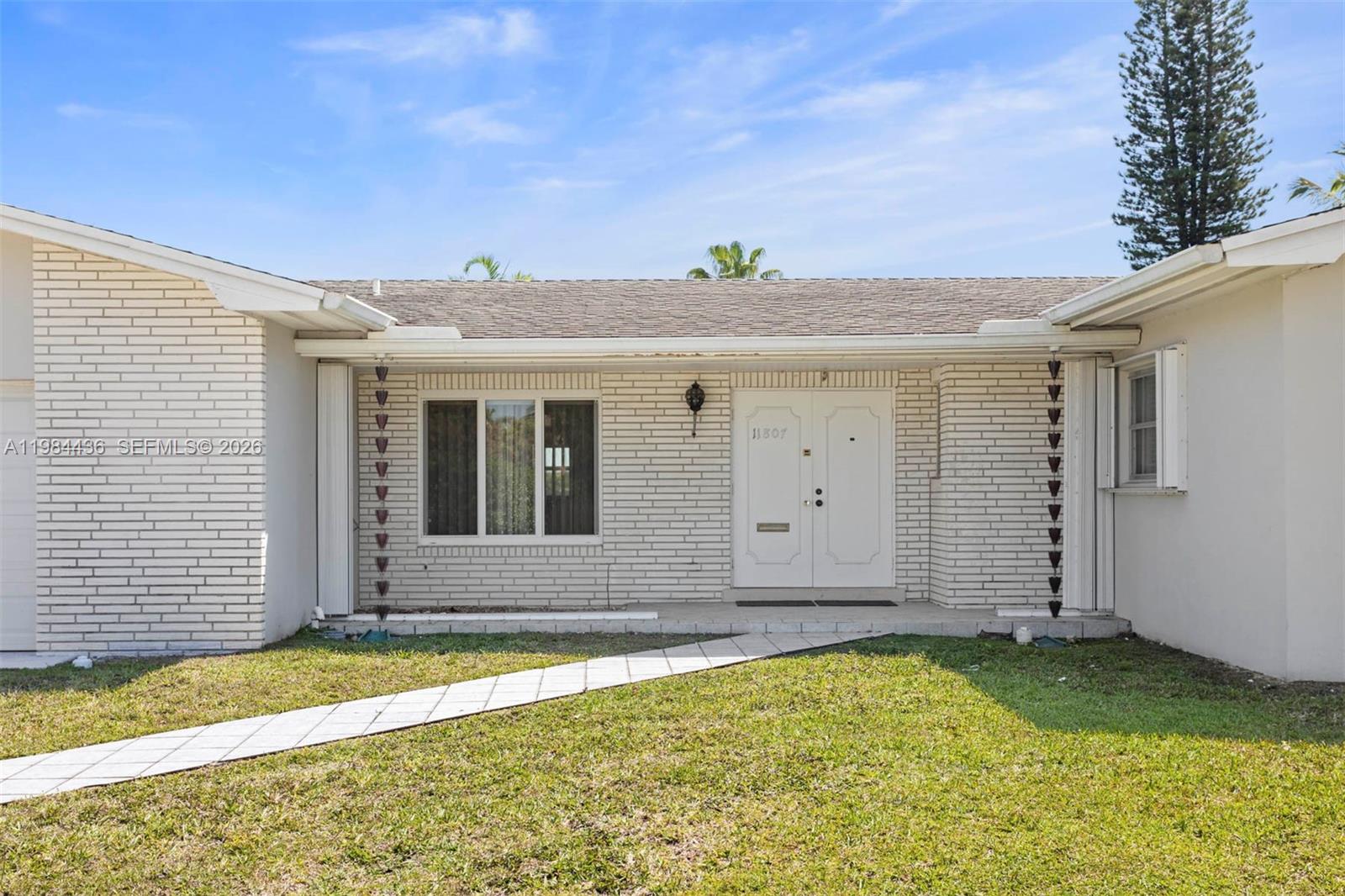 OAKLAND ACRES - Residential