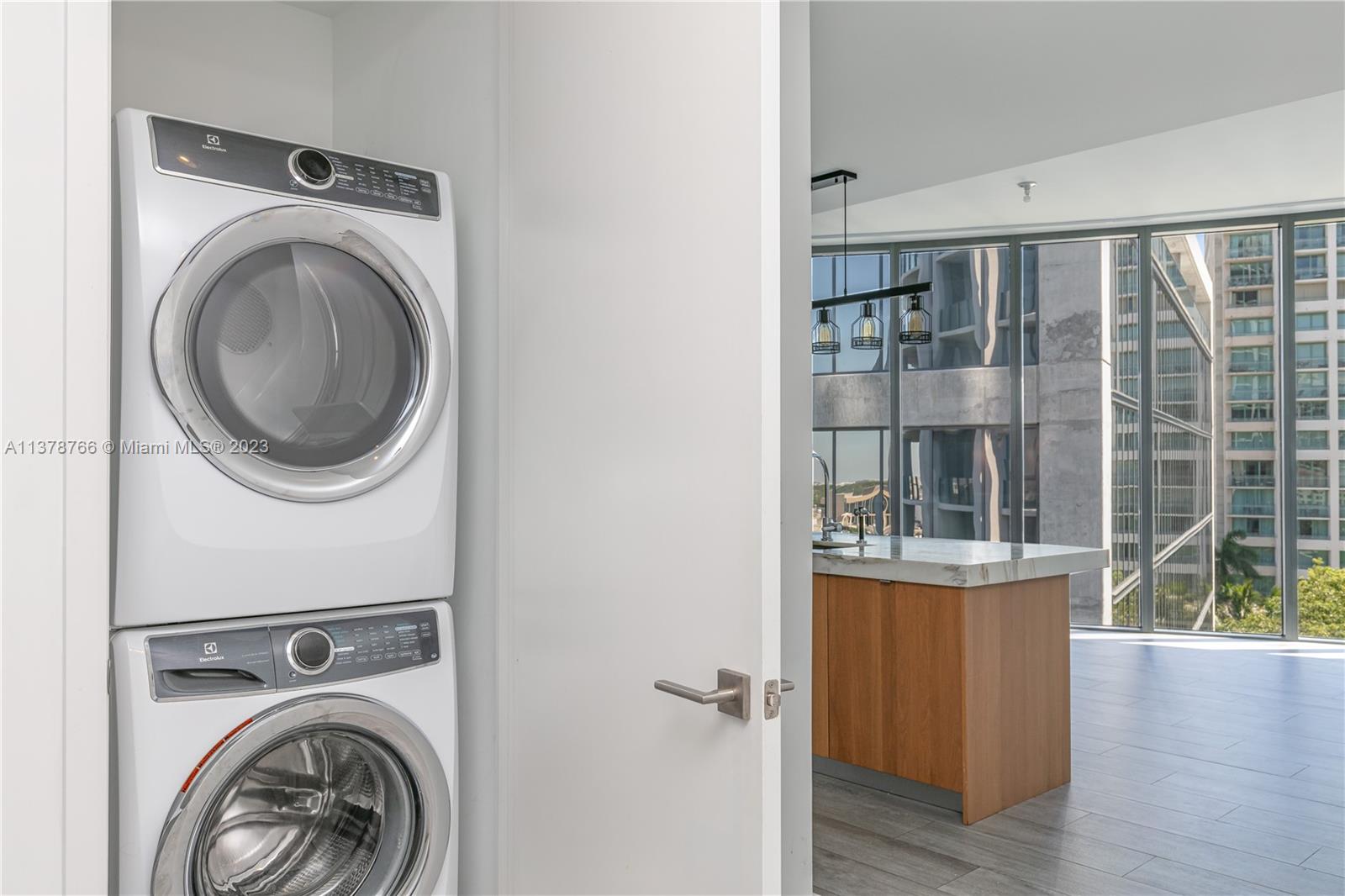 CLUB RESIDENCES AT PARK G - Residential