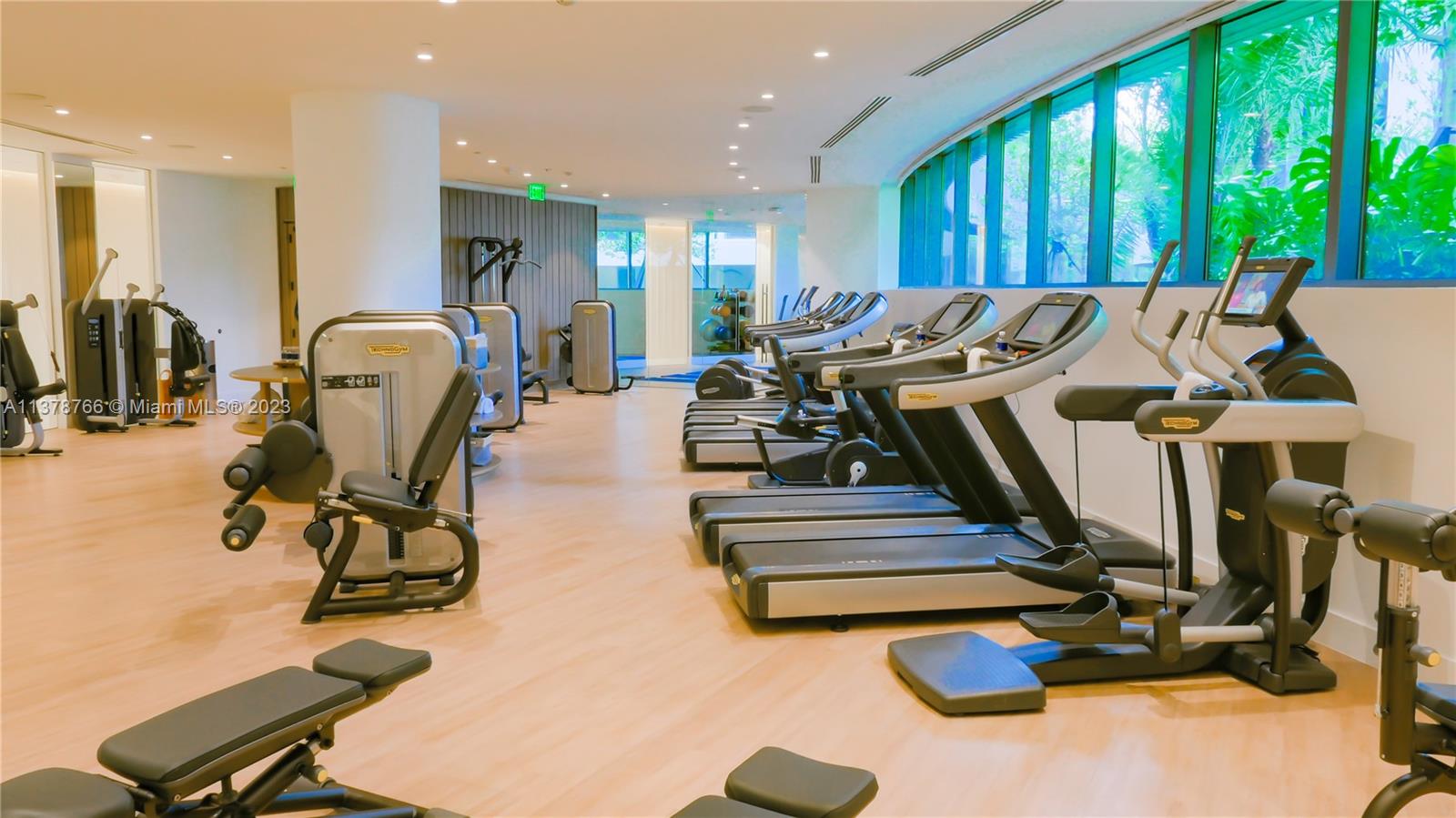 CLUB RESIDENCES AT PARK G - Residential