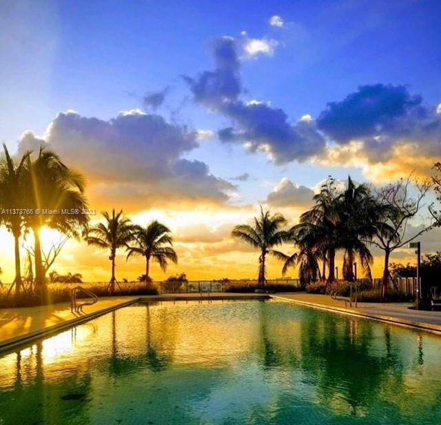 CLUB RESIDENCES AT PARK G - Residential
