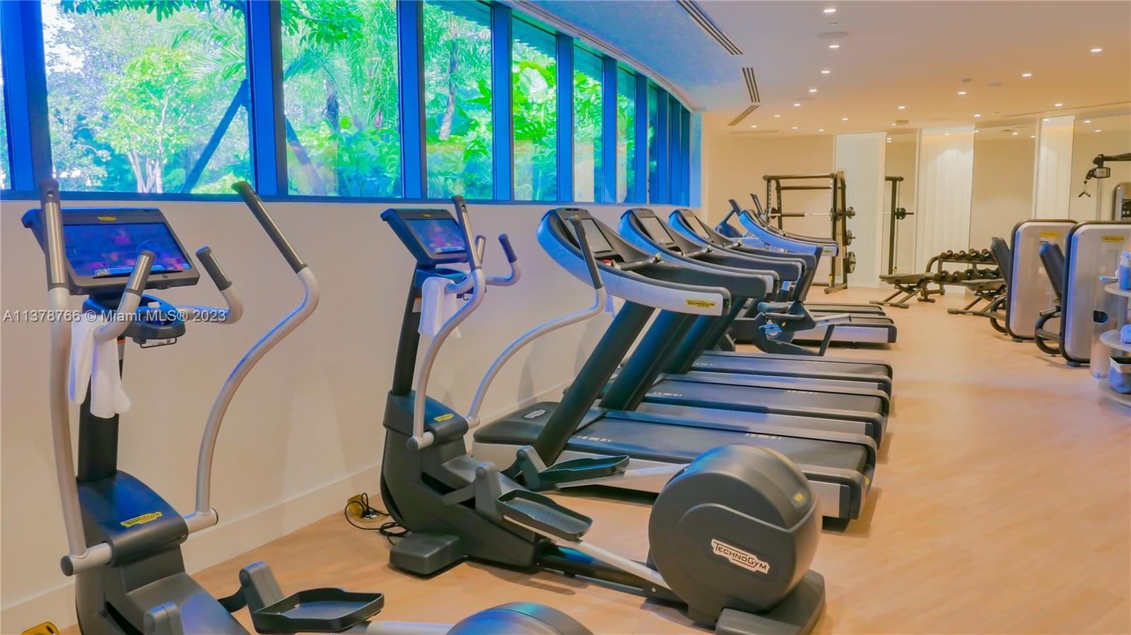 CLUB RESIDENCES AT PARK G - Residential