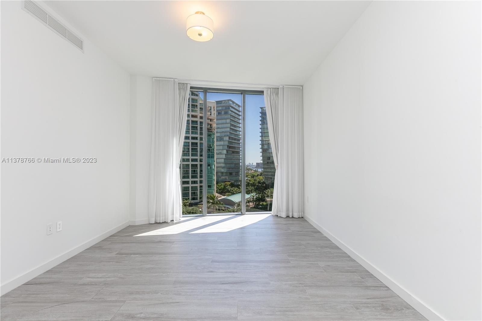 CLUB RESIDENCES AT PARK G - Residential