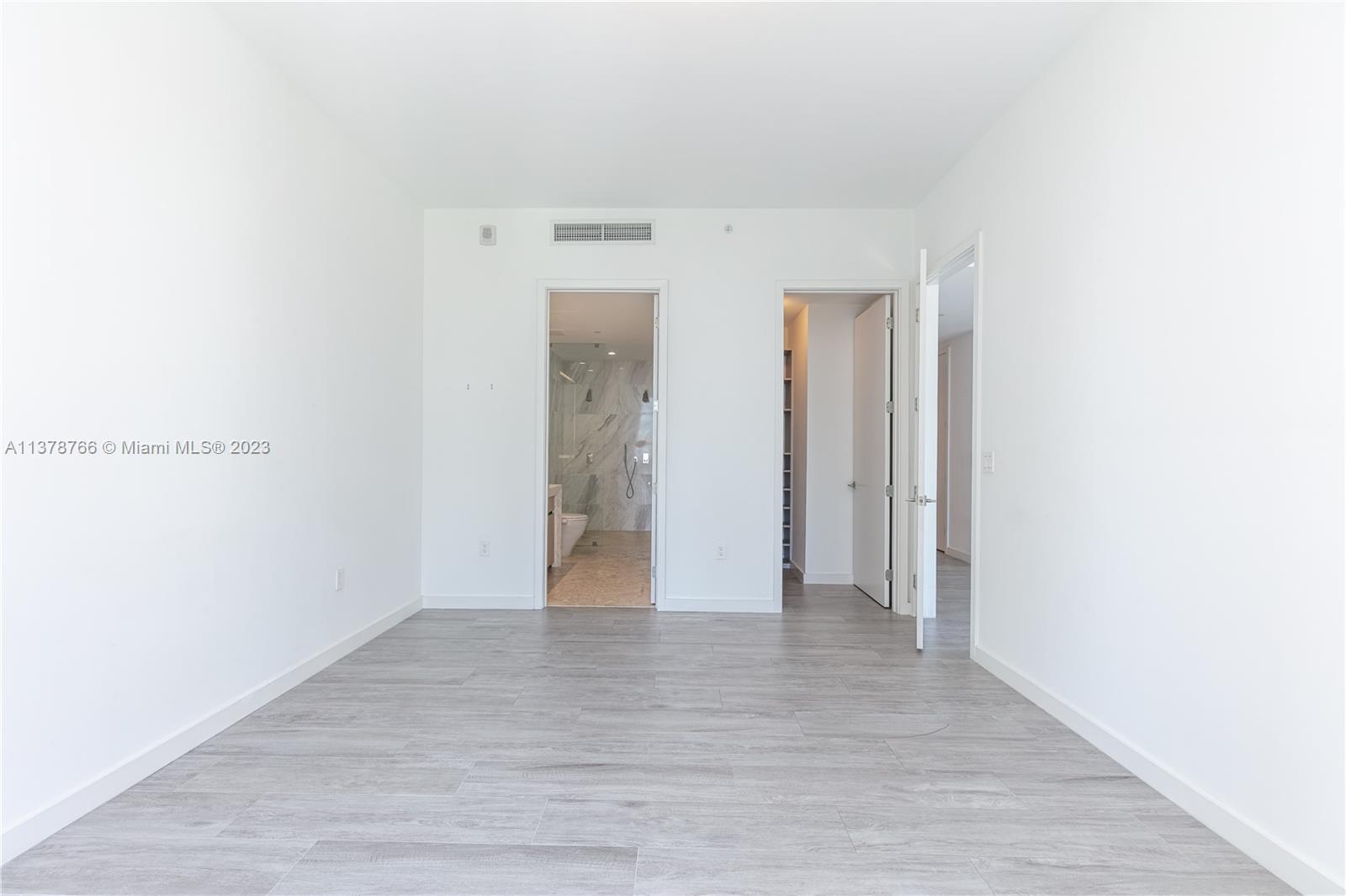 CLUB RESIDENCES AT PARK G - Residential