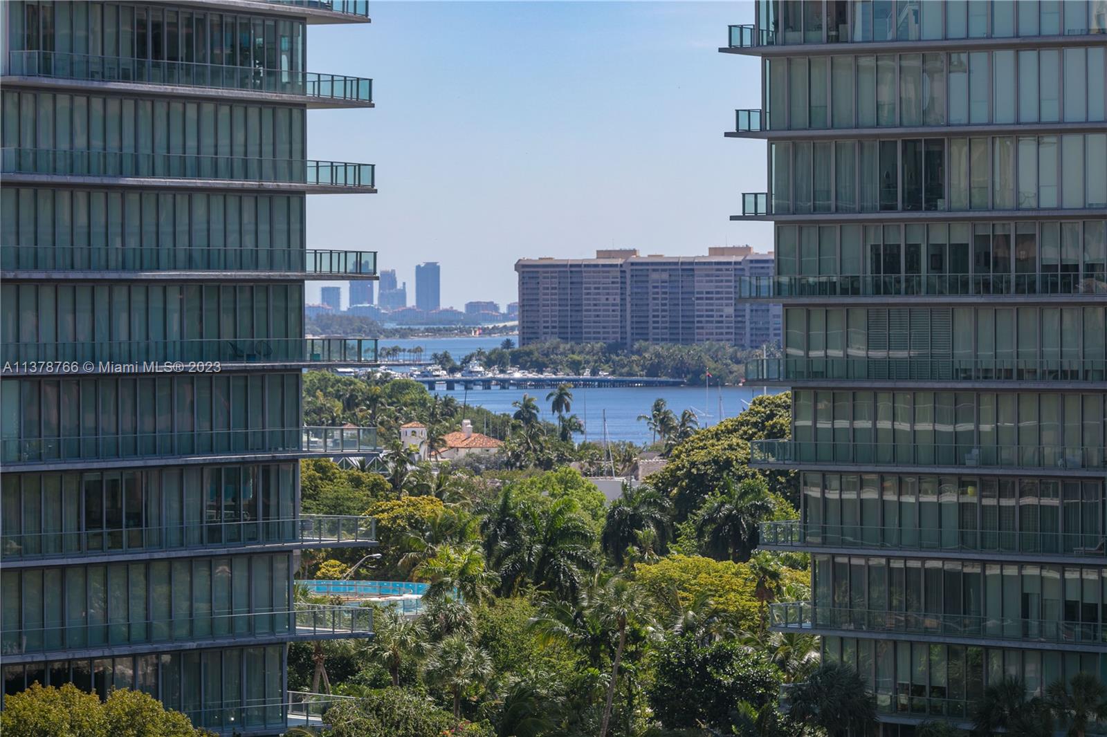 CLUB RESIDENCES AT PARK G - Residential