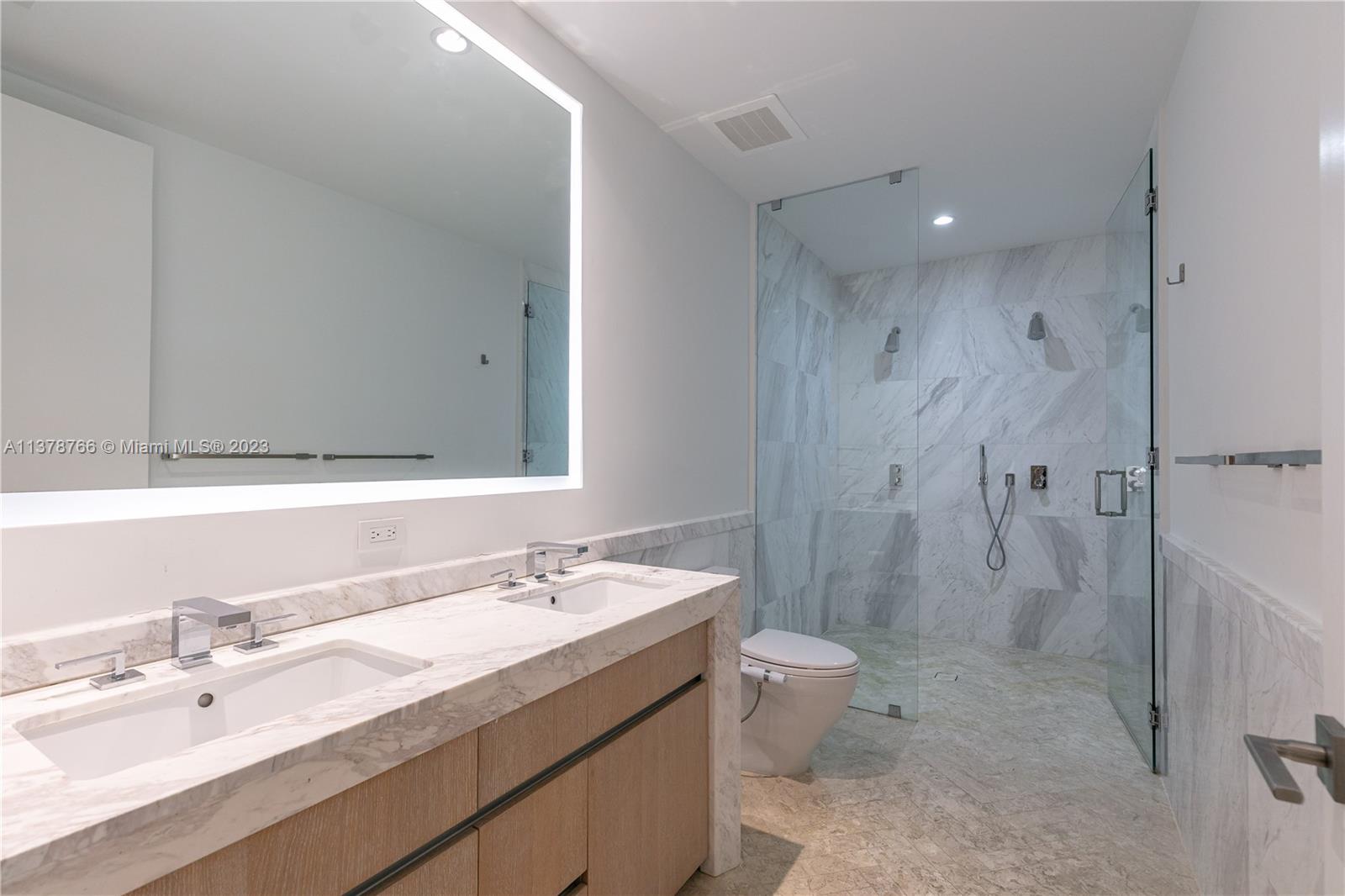CLUB RESIDENCES AT PARK G - Residential