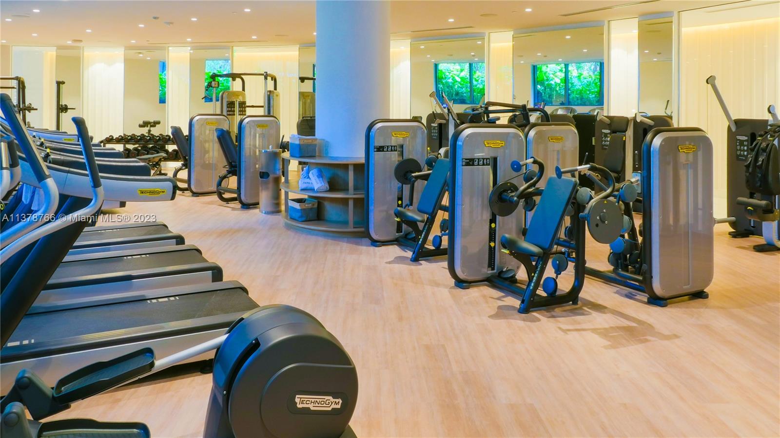 CLUB RESIDENCES AT PARK G - Residential