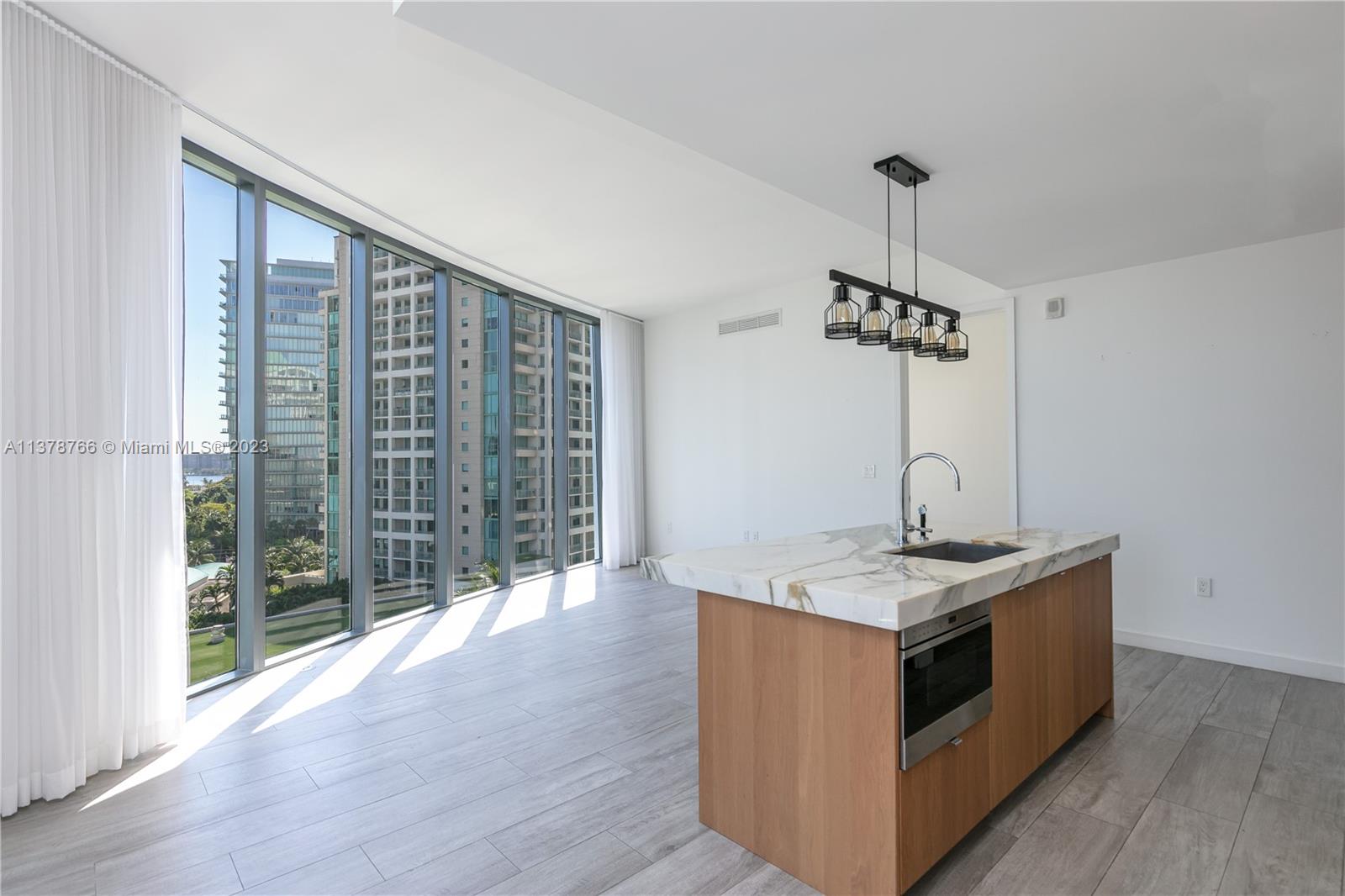 CLUB RESIDENCES AT PARK G - Residential