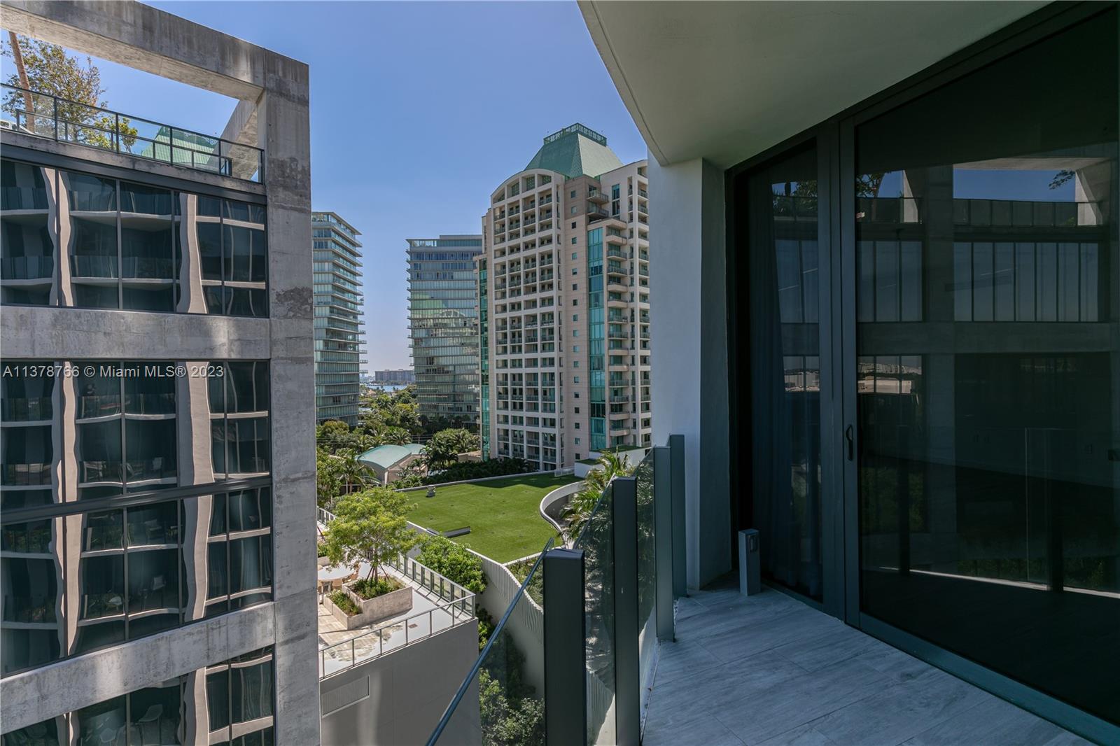 CLUB RESIDENCES AT PARK G - Residential