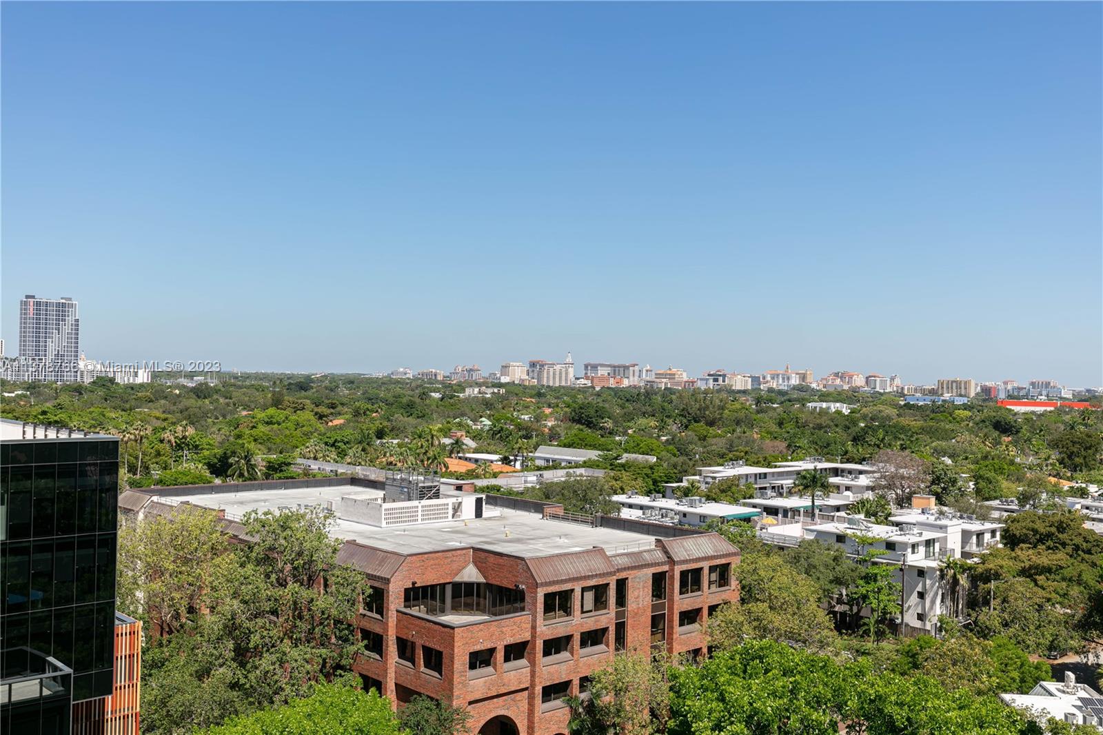 CLUB RESIDENCES AT PARK G - Residential