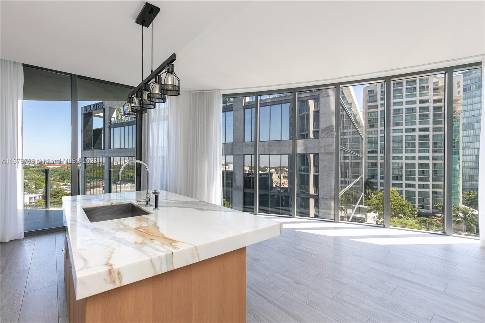 CLUB RESIDENCES AT PARK G - Residential