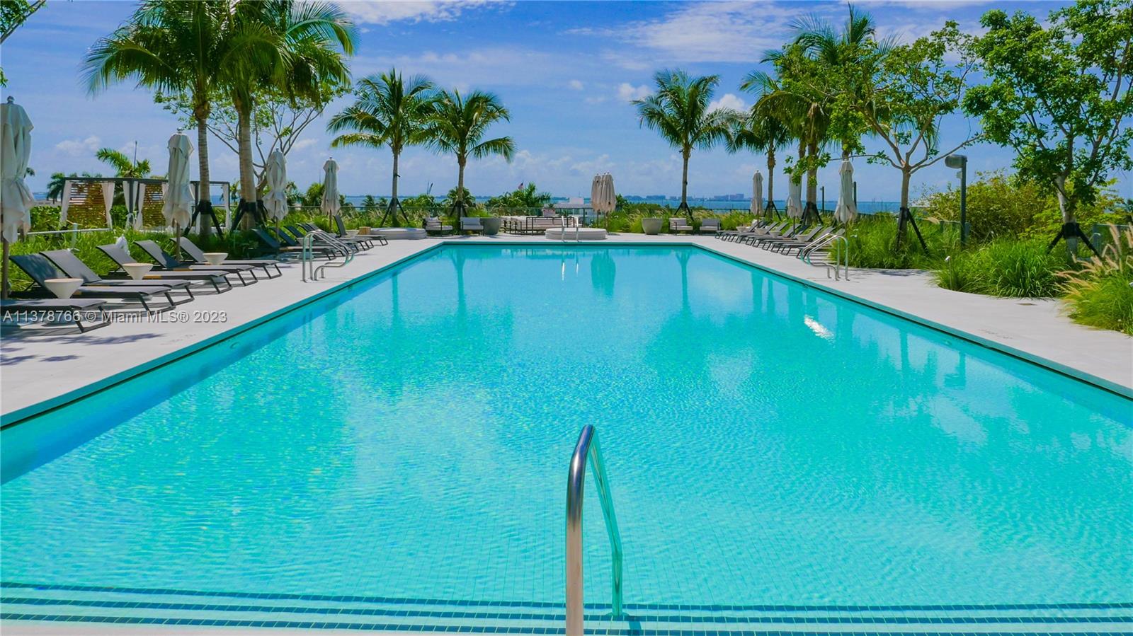 CLUB RESIDENCES AT PARK G - Residential