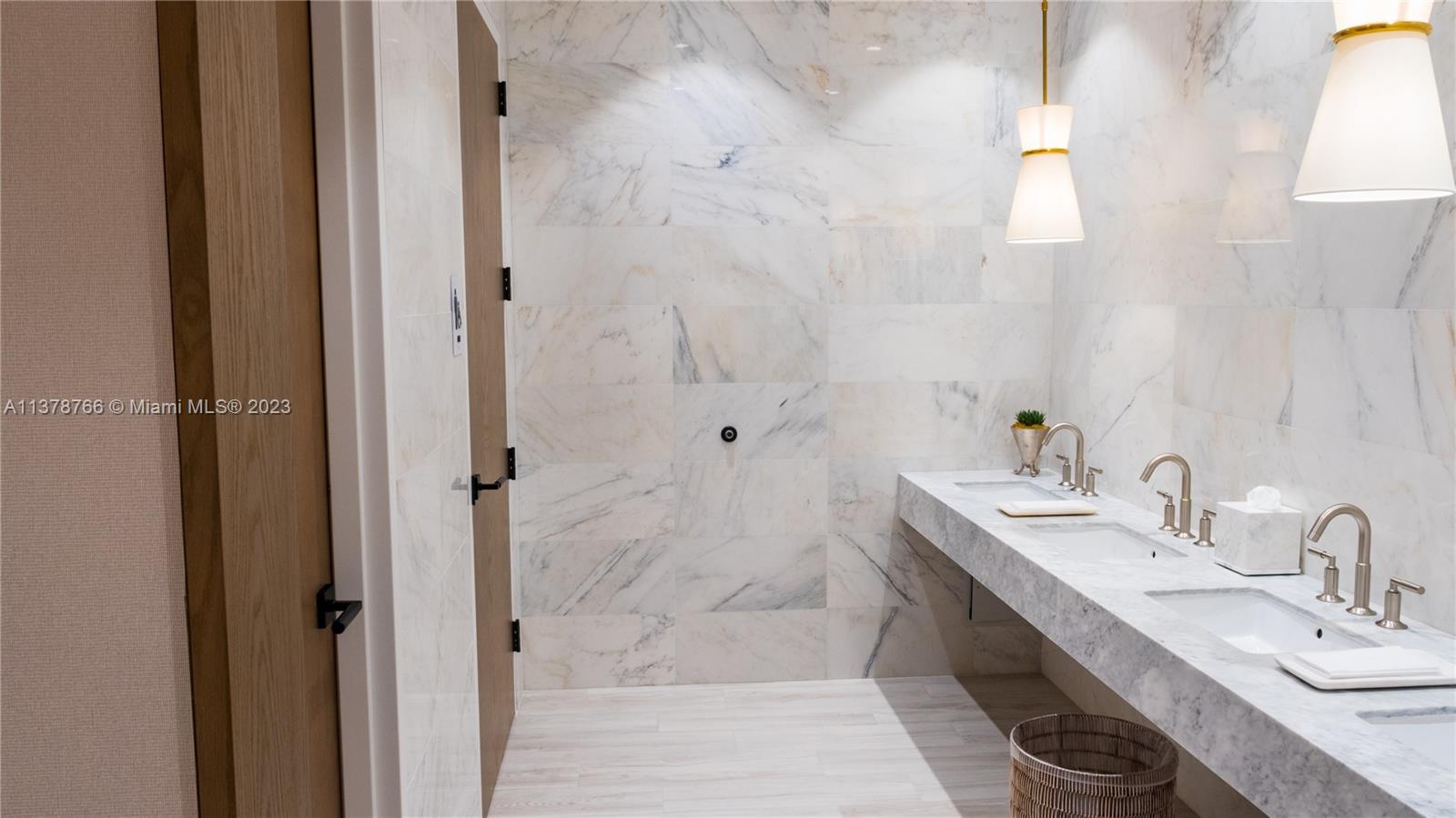 CLUB RESIDENCES AT PARK G - Residential