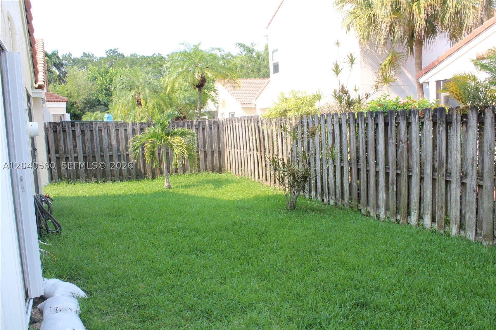 COUNTRY ISLES GARDEN HOME - Residential