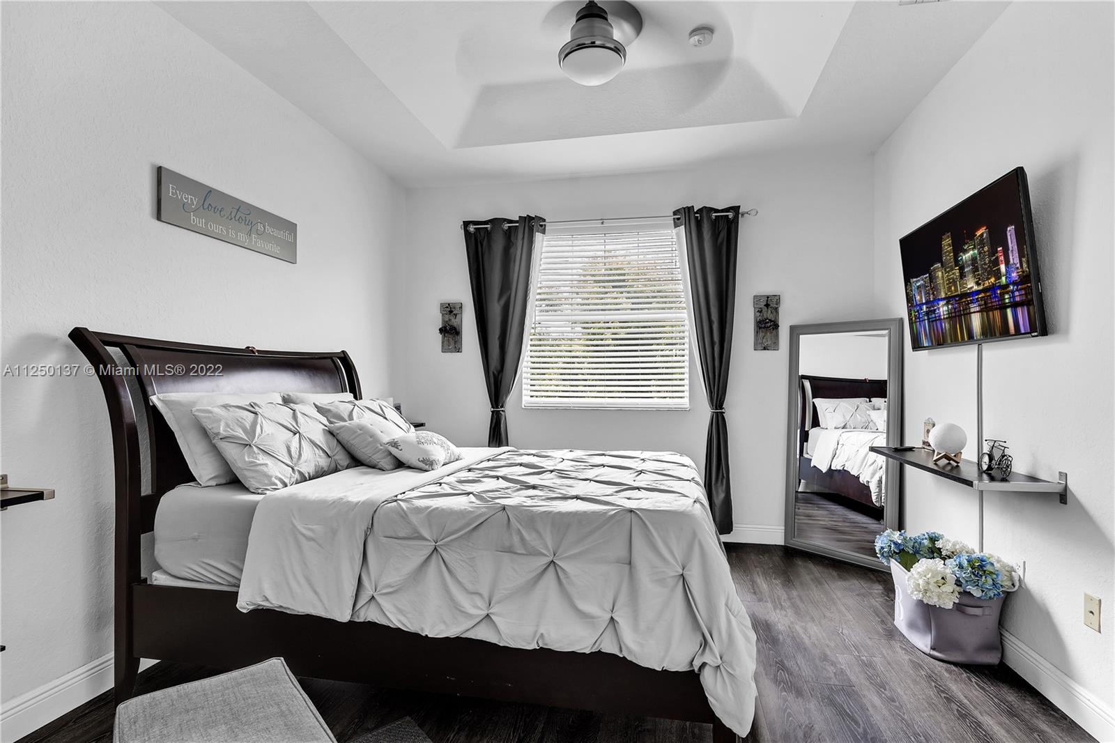 LAKES BY THE BAY GEE - Residential