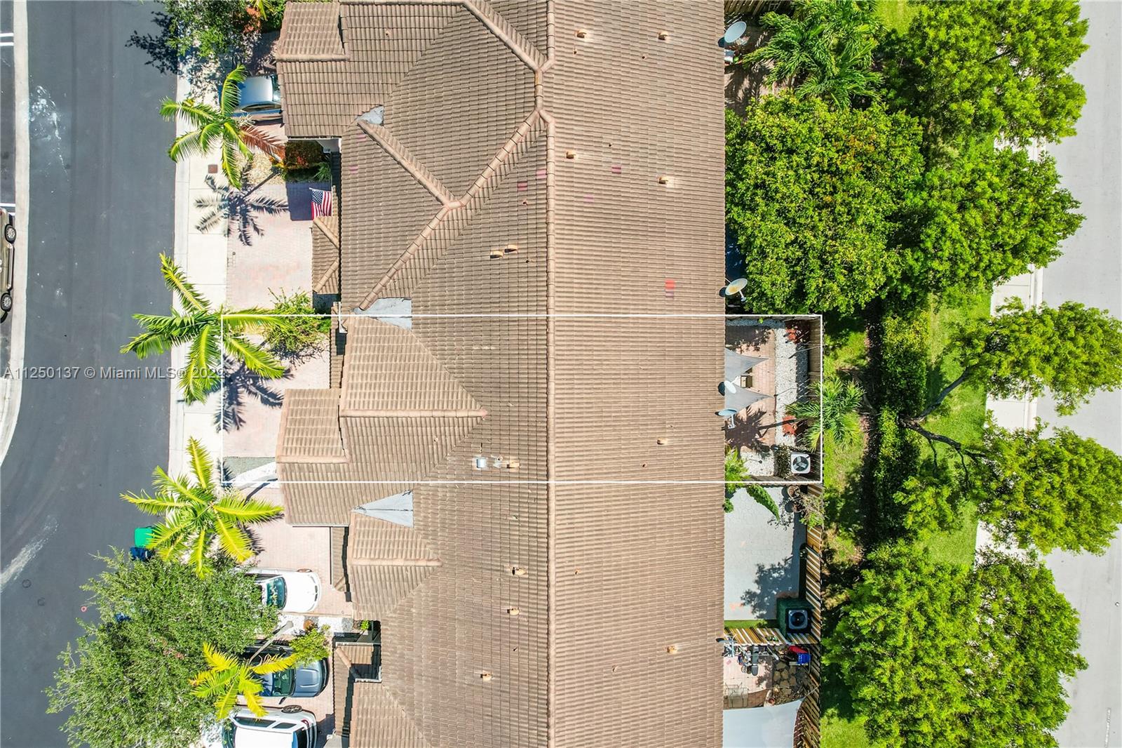 LAKES BY THE BAY GEE - Residential