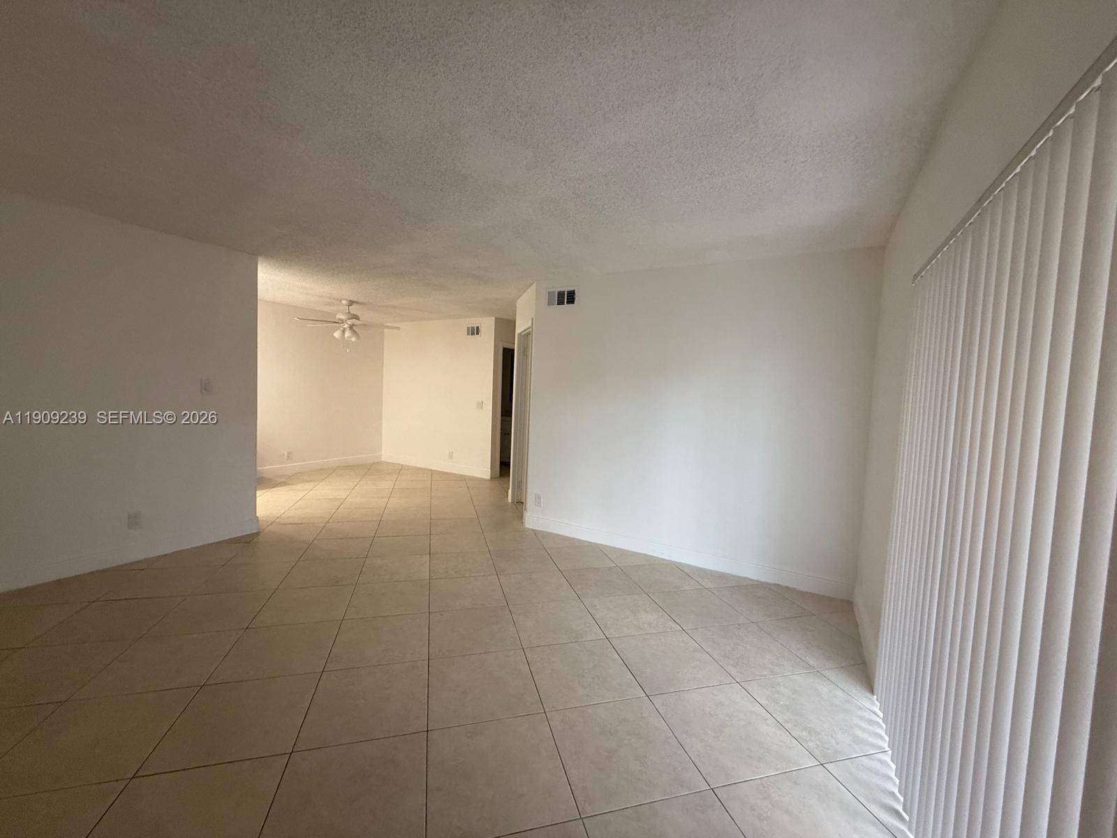 TIVOLI TRACE CONDO NO 9 - Residential