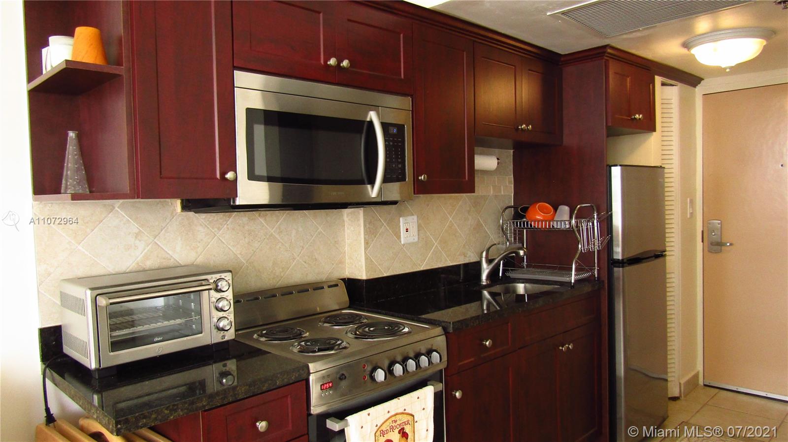 THE AVENTURA BEACH CLUB C - Residential