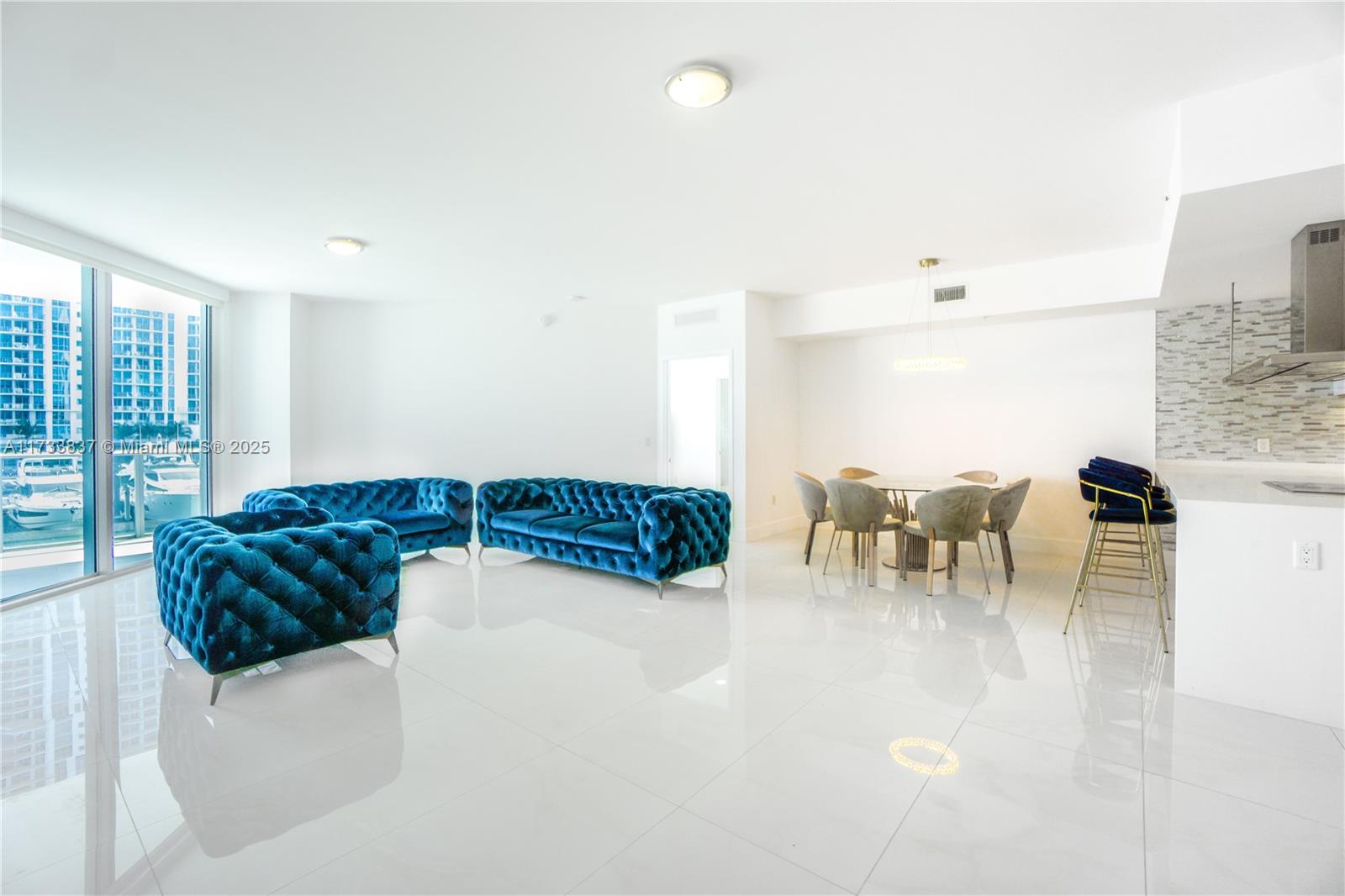 MARINA PALMS RESIDENCES N - Residential