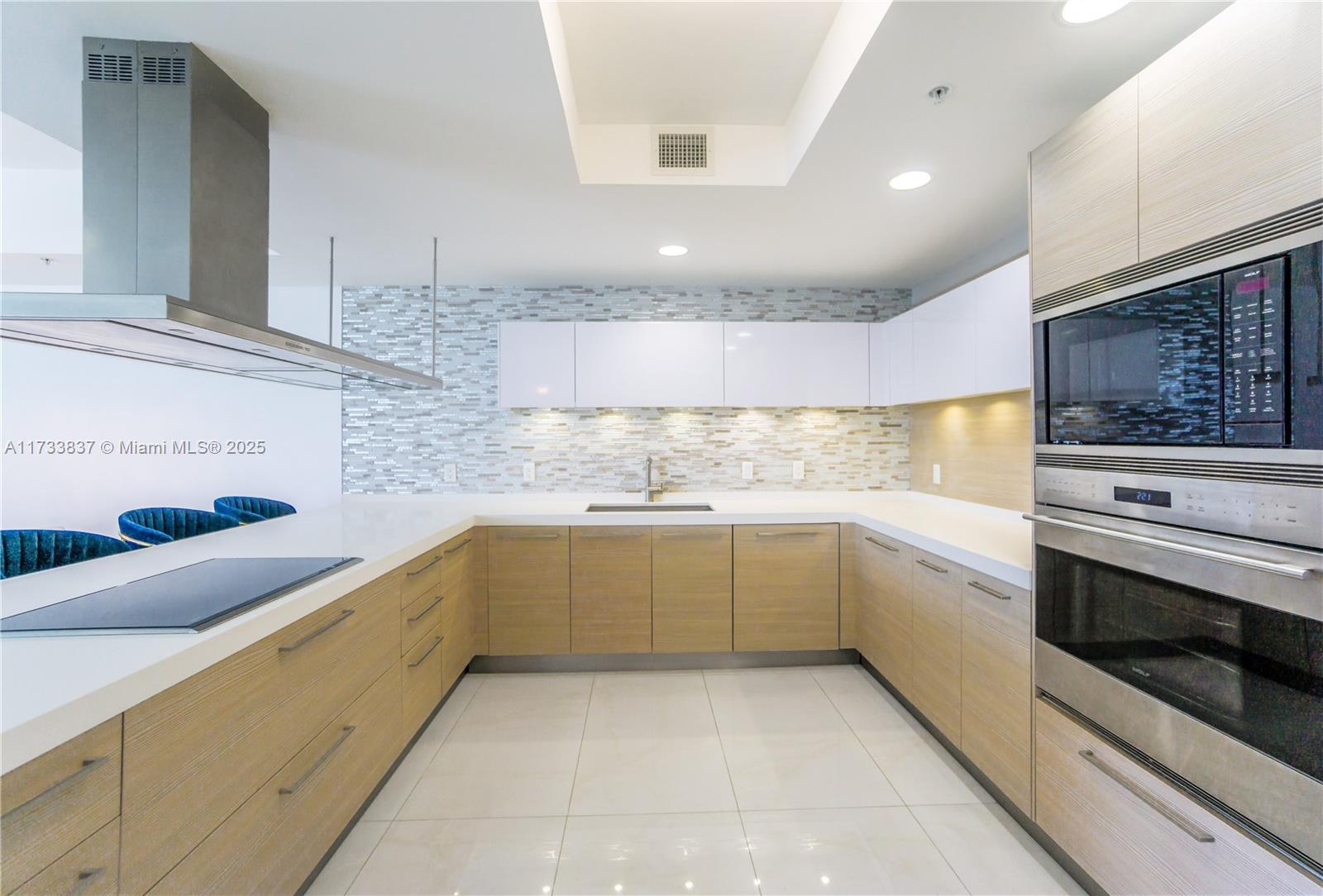 MARINA PALMS RESIDENCES N - Residential