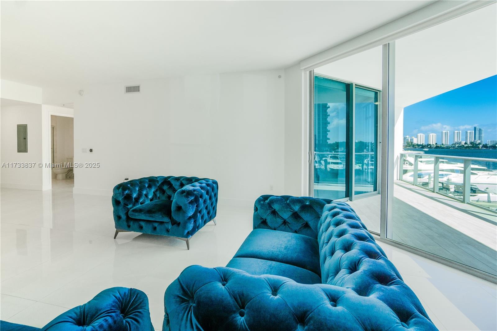 MARINA PALMS RESIDENCES N - Residential