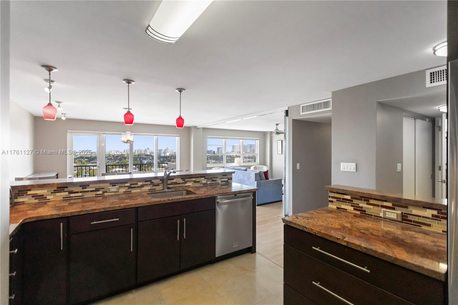 ESSEX TOWER CONDO - Residential Lease