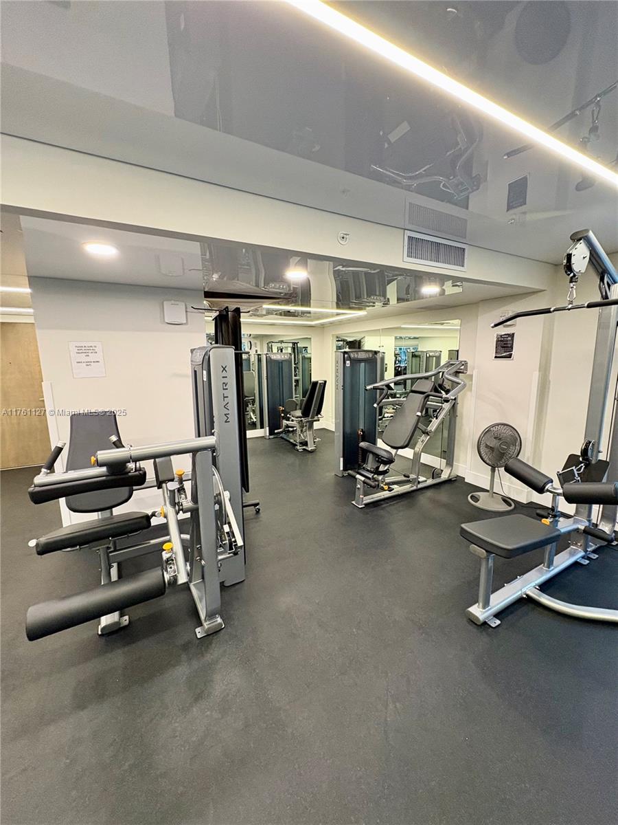 ESSEX TOWER CONDO - Residential Lease