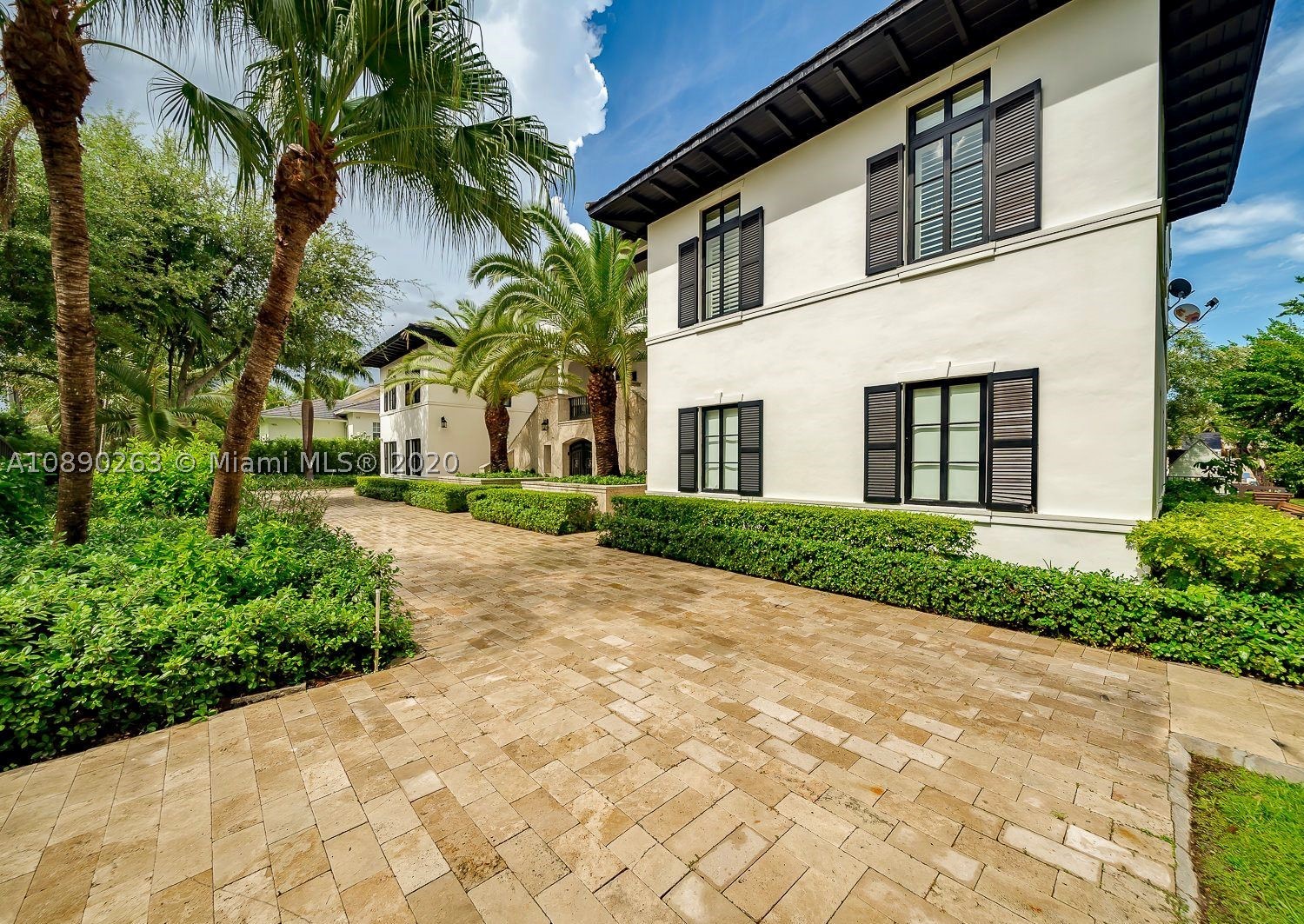 SUNRISE HARBOUR REV PL - Residential