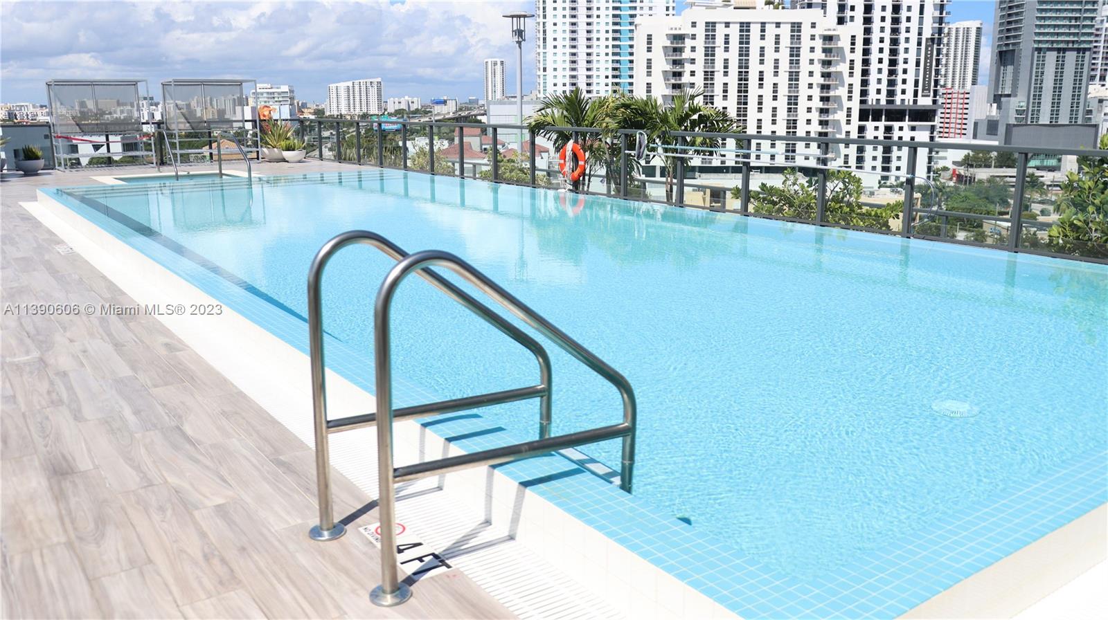 CASSA BRICKELL CONDO - Residential