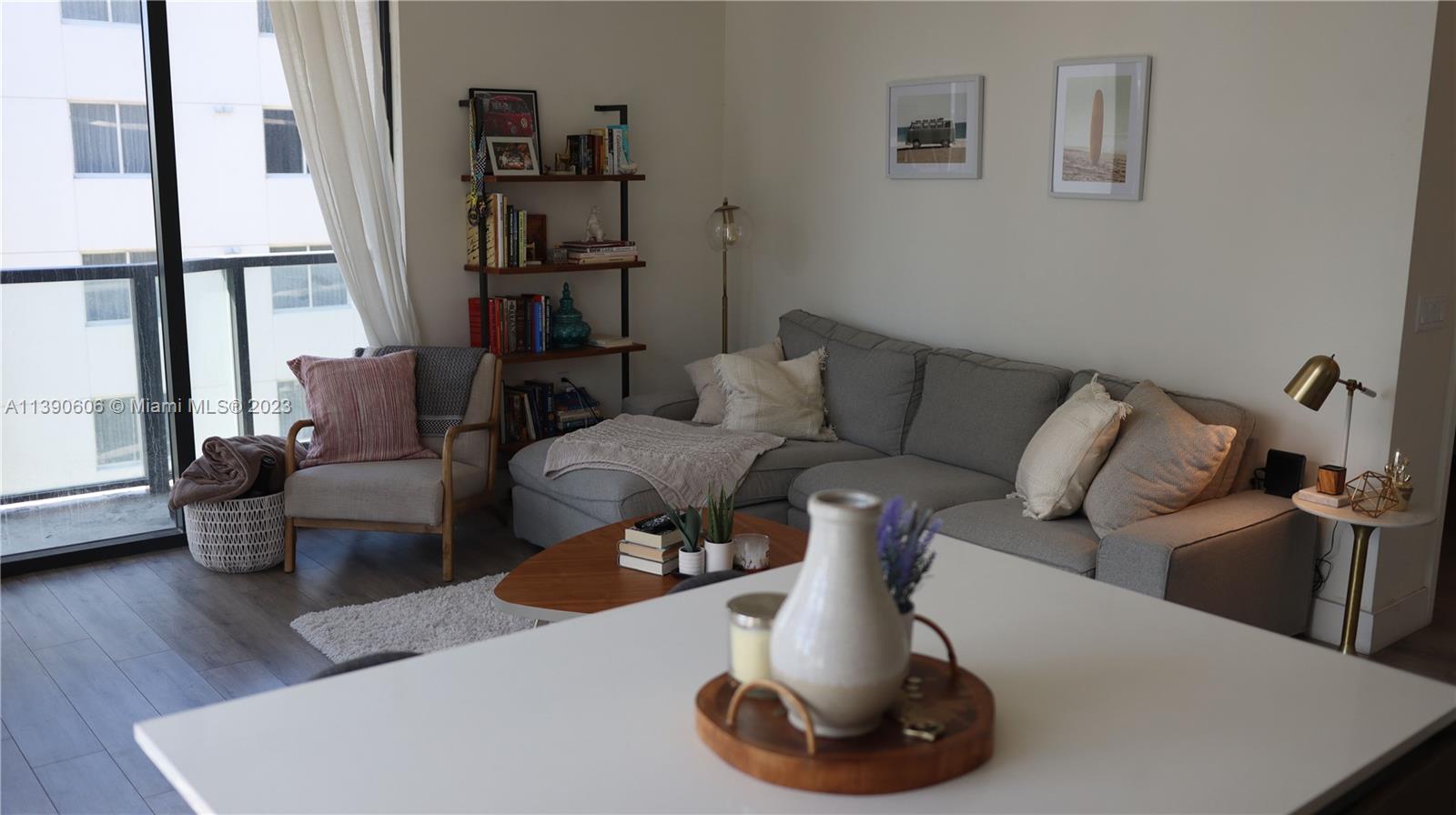 CASSA BRICKELL CONDO - Residential