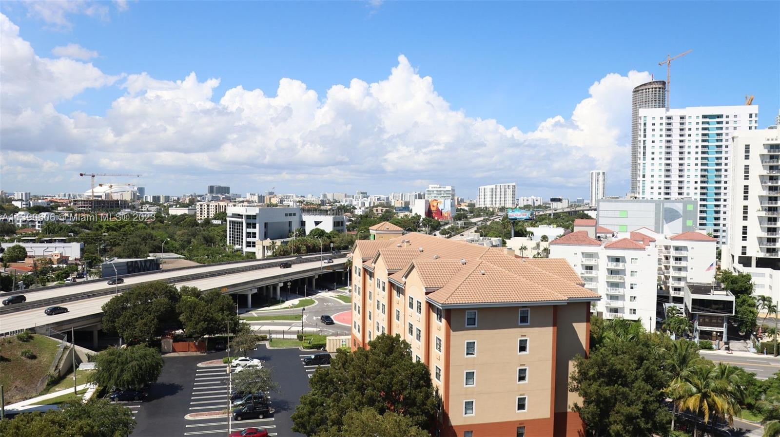 CASSA BRICKELL CONDO - Residential