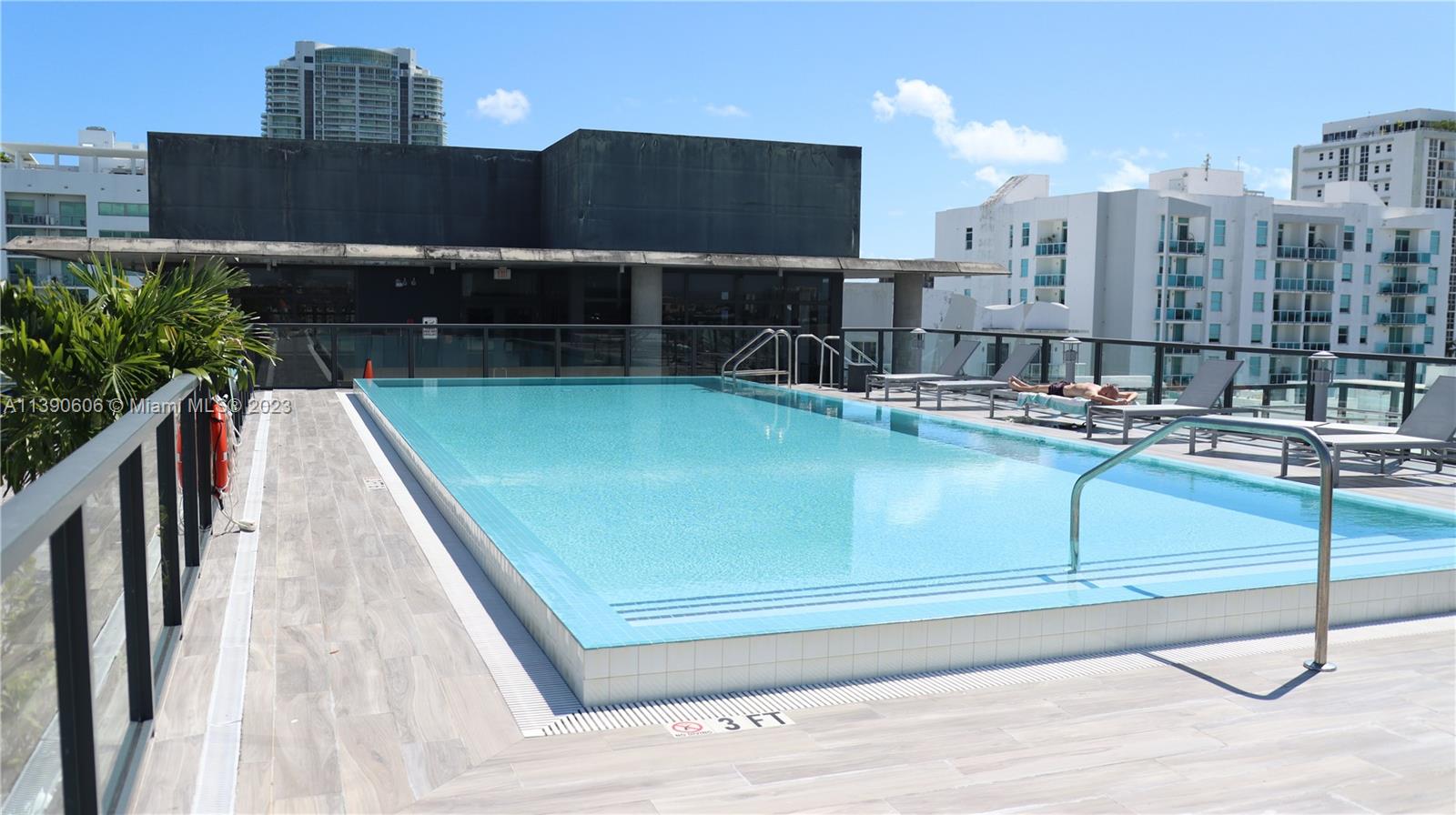 CASSA BRICKELL CONDO - Residential