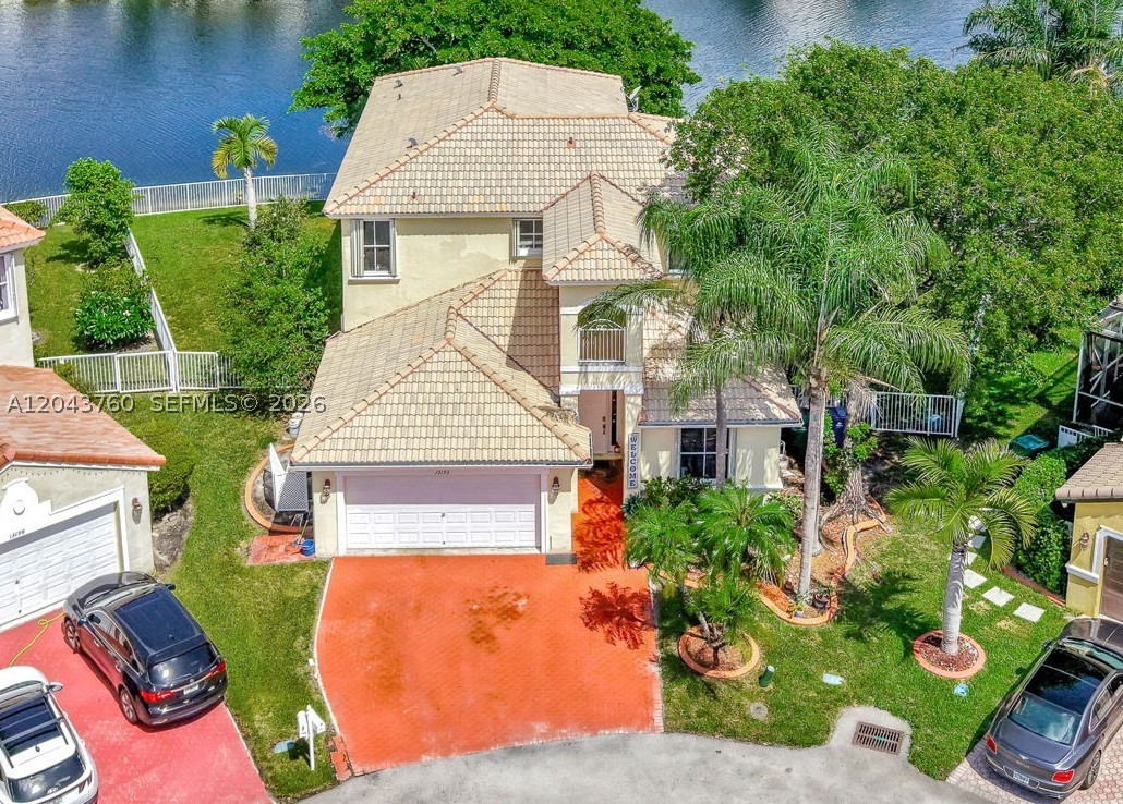 POD 9 AT MONARCH LAKES - Residential