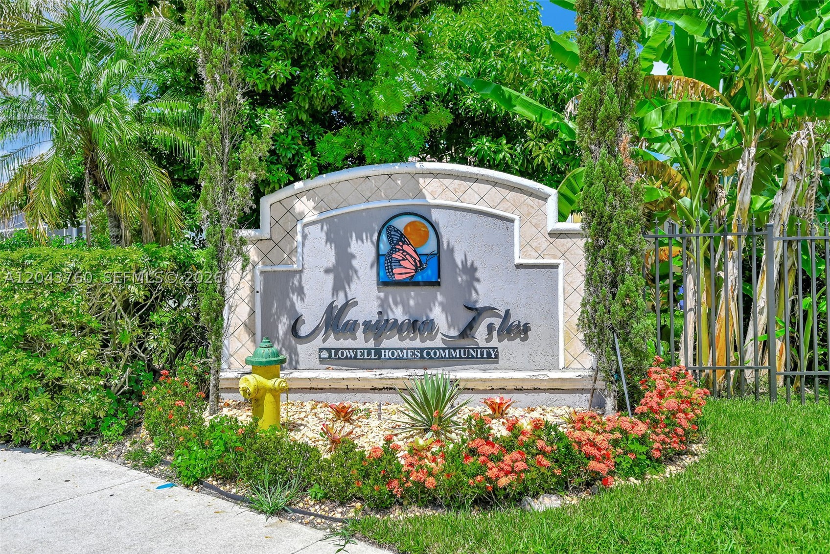 POD 9 AT MONARCH LAKES - Residential