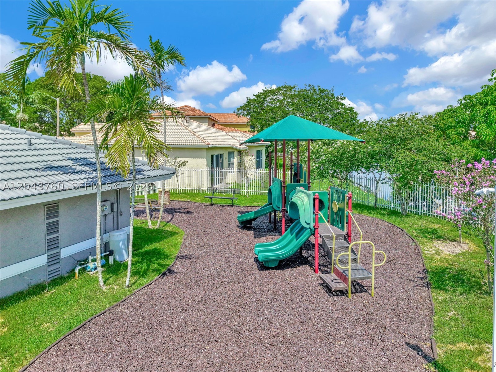 POD 9 AT MONARCH LAKES - Residential