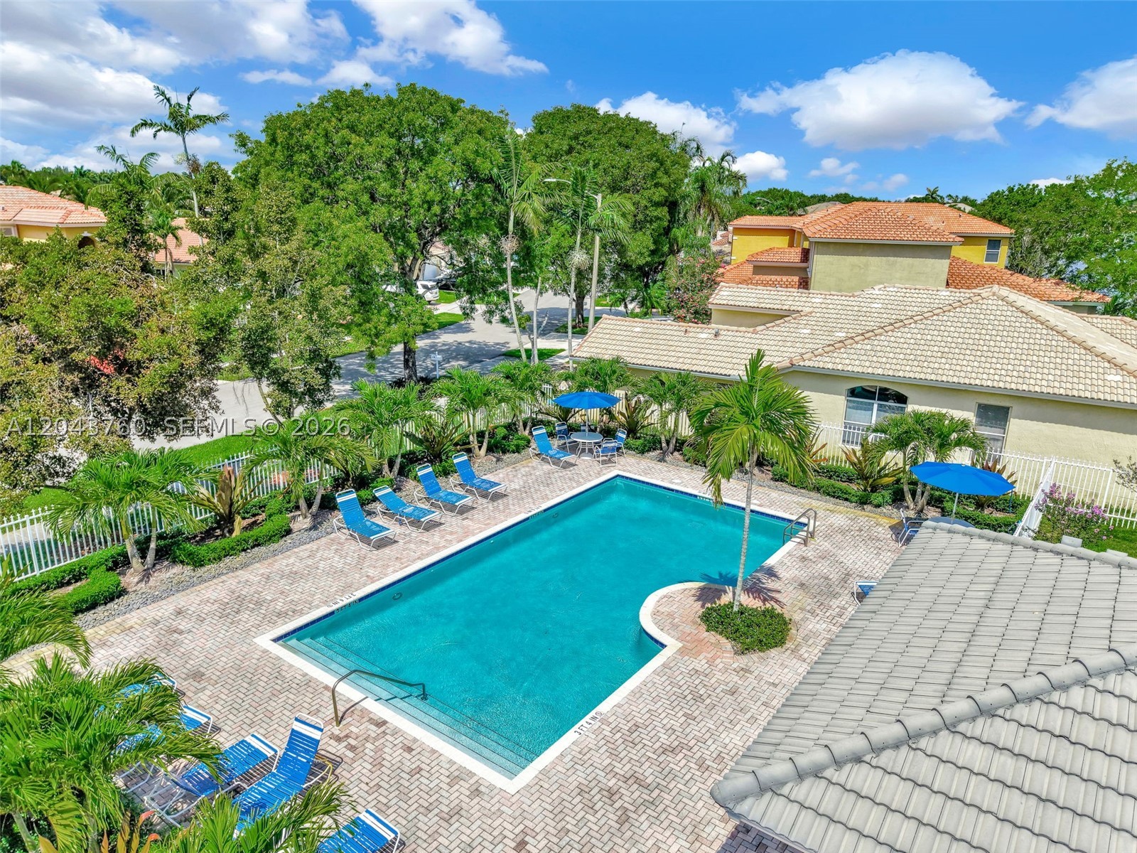 POD 9 AT MONARCH LAKES - Residential